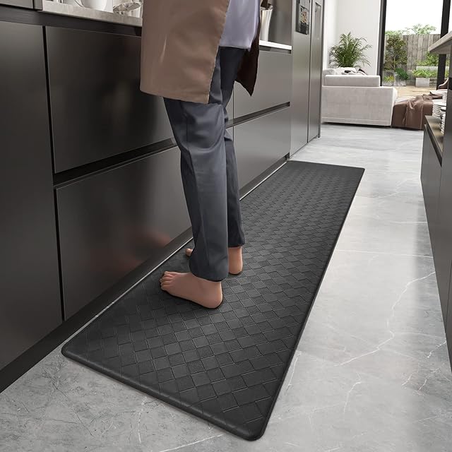 Color G Kitchen Rug 45 x 180 cm, Anti Fatigue Kitchen Mats Non Slip Washable, Oil Resistant, Waterproof Leather Kitchen Carpet Runners for Kitchen, Dining Room, Living Room, Office (Black)
