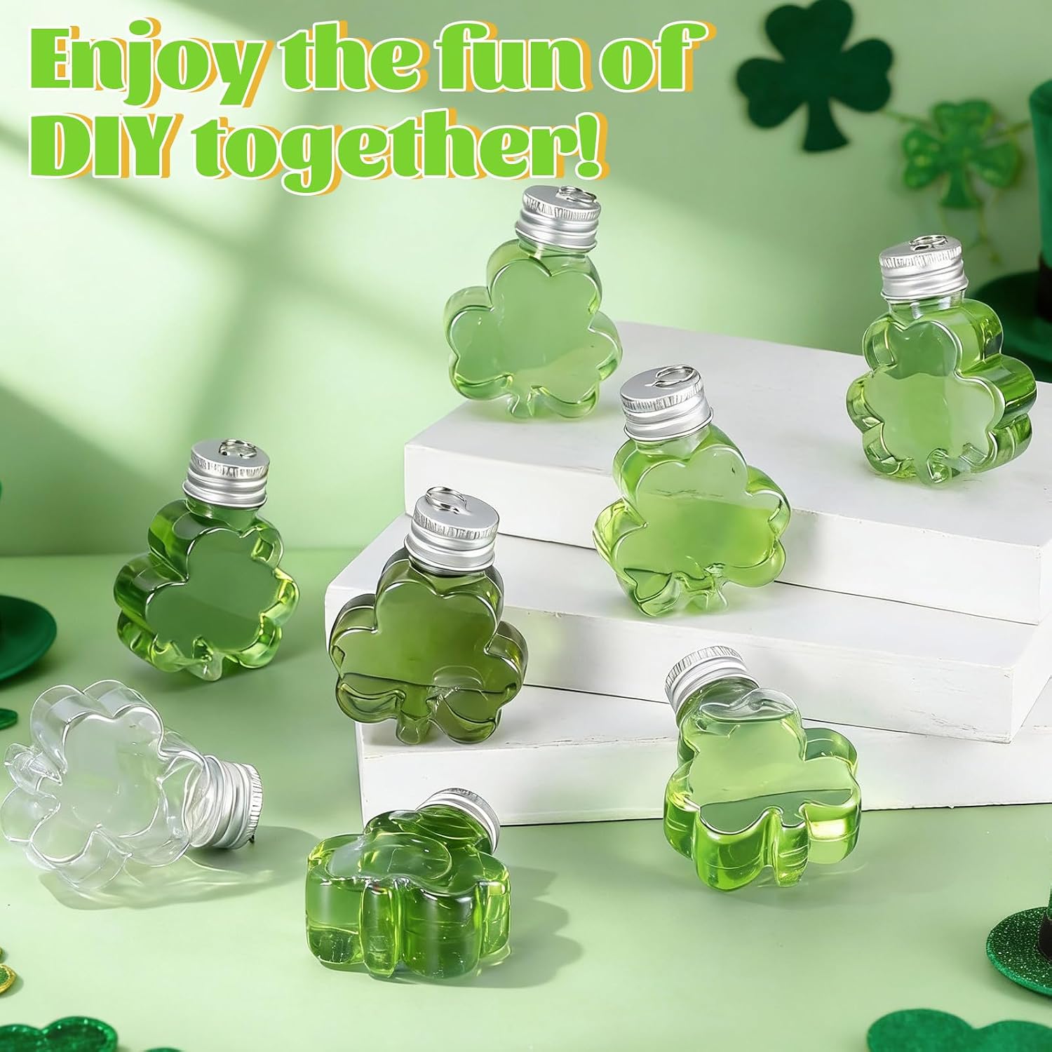 50 Pcs 50 ml Lucky Hanging Clover Bottles Mini Clover Shaped Beverage Bottles Paired with DIY Shamrocks Ornament for Party Favors, Drink Containers, Gift Supplies (Clear)