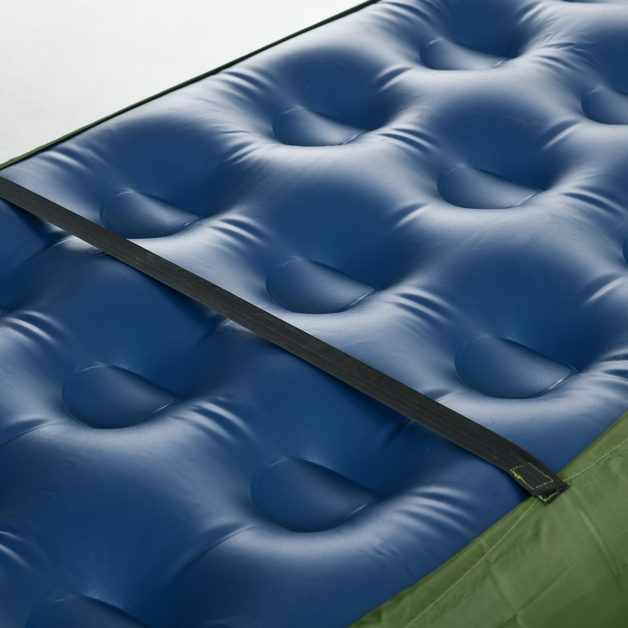 Outsunny Set Brandina da Campeggio con Materasso Gonfiabile, Lettino da Campeggio Pieghevole con Cuscino, Sacco Letto e Pompa, Sacca di Trasporto Inclusa, Verde