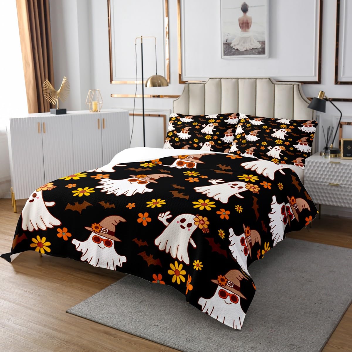 Manfei Cute Ghost Bedspread King Size, Yellow Flower Bats Coverlet Set for Kids Girls Room Decor, Halloween Ghosts Black Quilted Coverlet with 2 Pillowcases, Soft Polyester Bedding Quilt