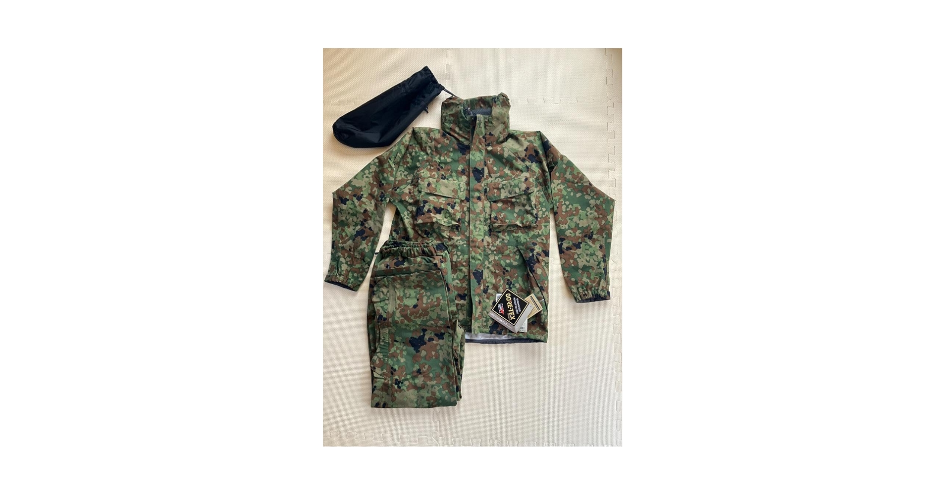 陸上自衛隊　迷彩　雨衣　上下　モンベル　GORE-TEX　M　新品　送料込 楽天市場】【ゴアテックス雨衣2型】改良型 進化版 自衛隊 陸上