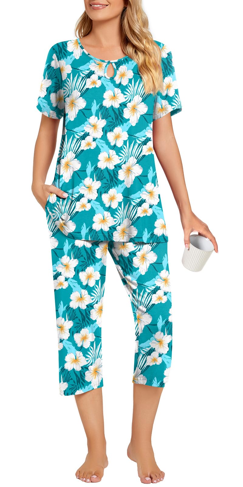 Aodemo Womens Summer Pajama Sets Keyhole Sleepwear Ladies Short Sleeve Nightwear Capri Pants Pjs Lounge with Pockets