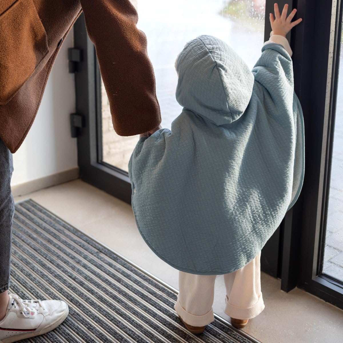 Bemini – Poncho in pile per bambini | Poncho | Bambino | Parka per bambini | Poncho da viaggio Teddy | 9 – 36 mesi |