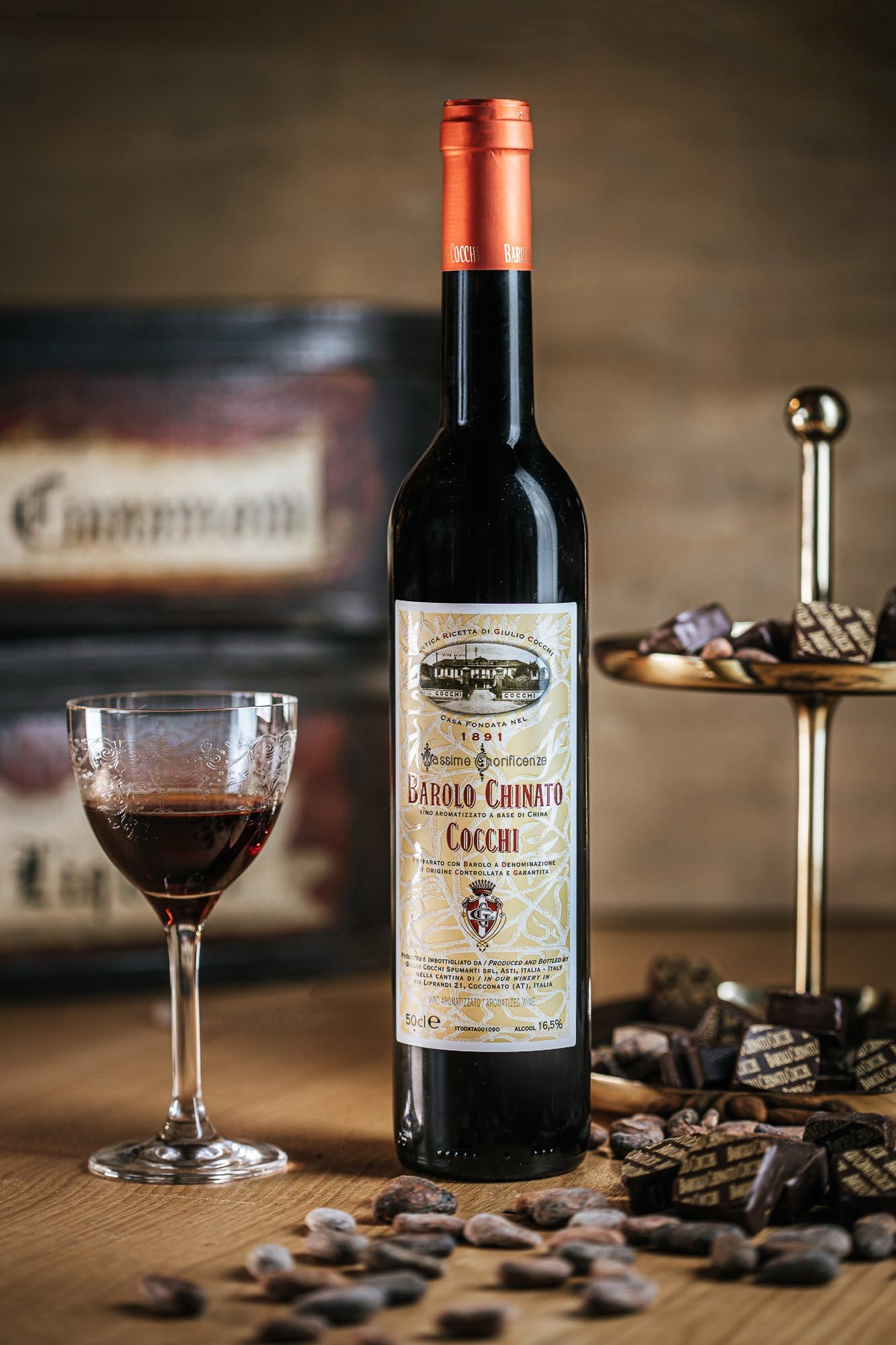 COCCHI - Barolo Chinato - Apéritif à base de Vin - 16,5% Alcool - Origine : Italie/Piémont - Notes de rhubarbe & de vin - A déguster pur ou en cocktail - 50 cl