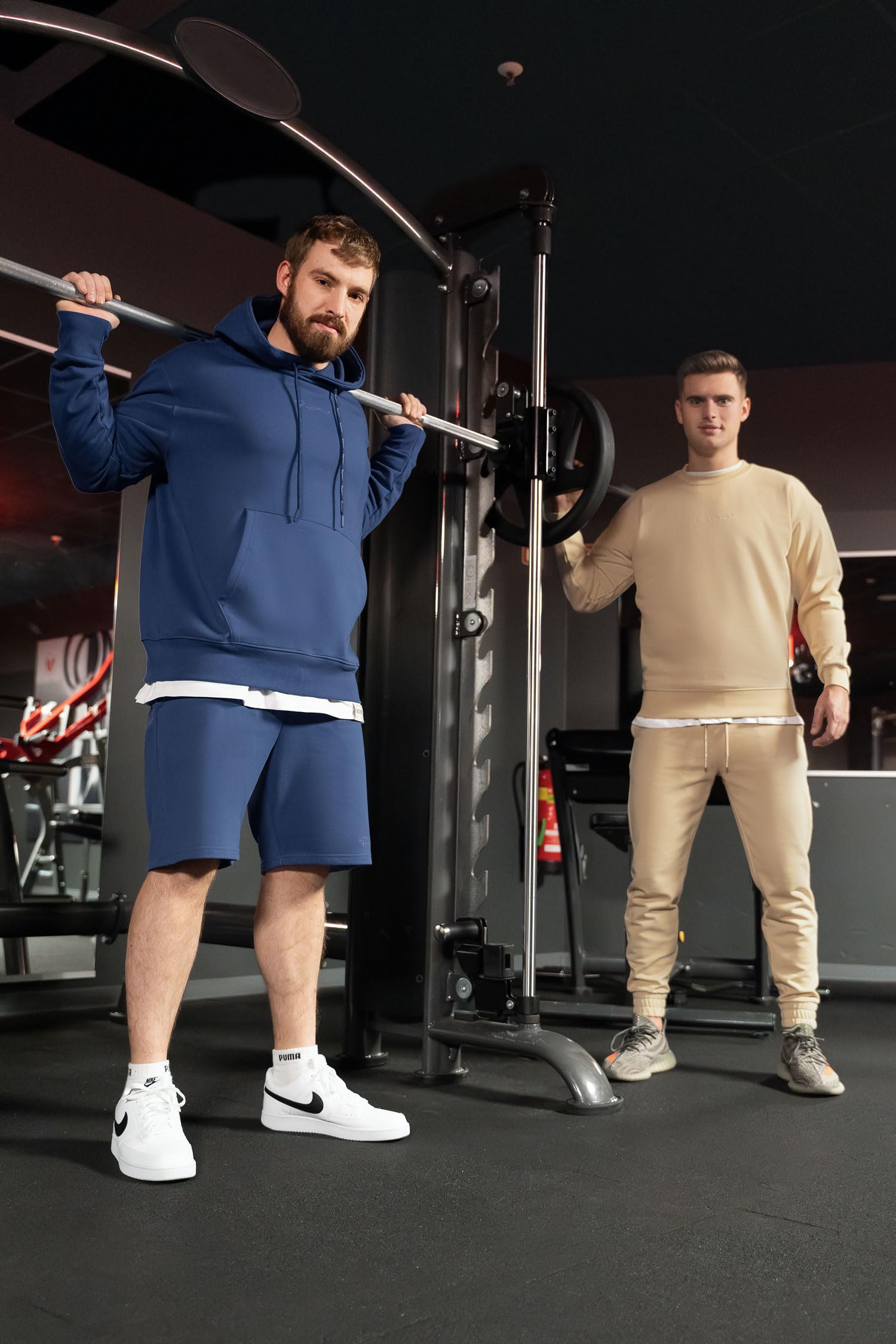 Reichstadt Sports Felpa Uomo Cappuccio Cotone Fitness Tempo Libero | Felpa sportiva da uomo con cappuccio in cotone traspirante, ideale per fitness, allenamento e tempo libero