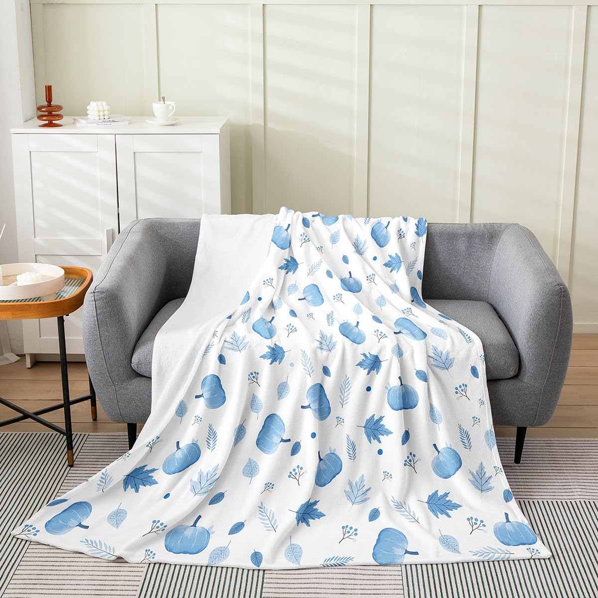 jejeloiu Fall Pumpkin Flannel Fleece Throw Blanket Rustic Twin 60"x80" Farmhouse Autumn Maple Leaves Fleece Throw Blanket Vintage Country for Bed Couch Chair Living Room Blue White Bedroom Decor