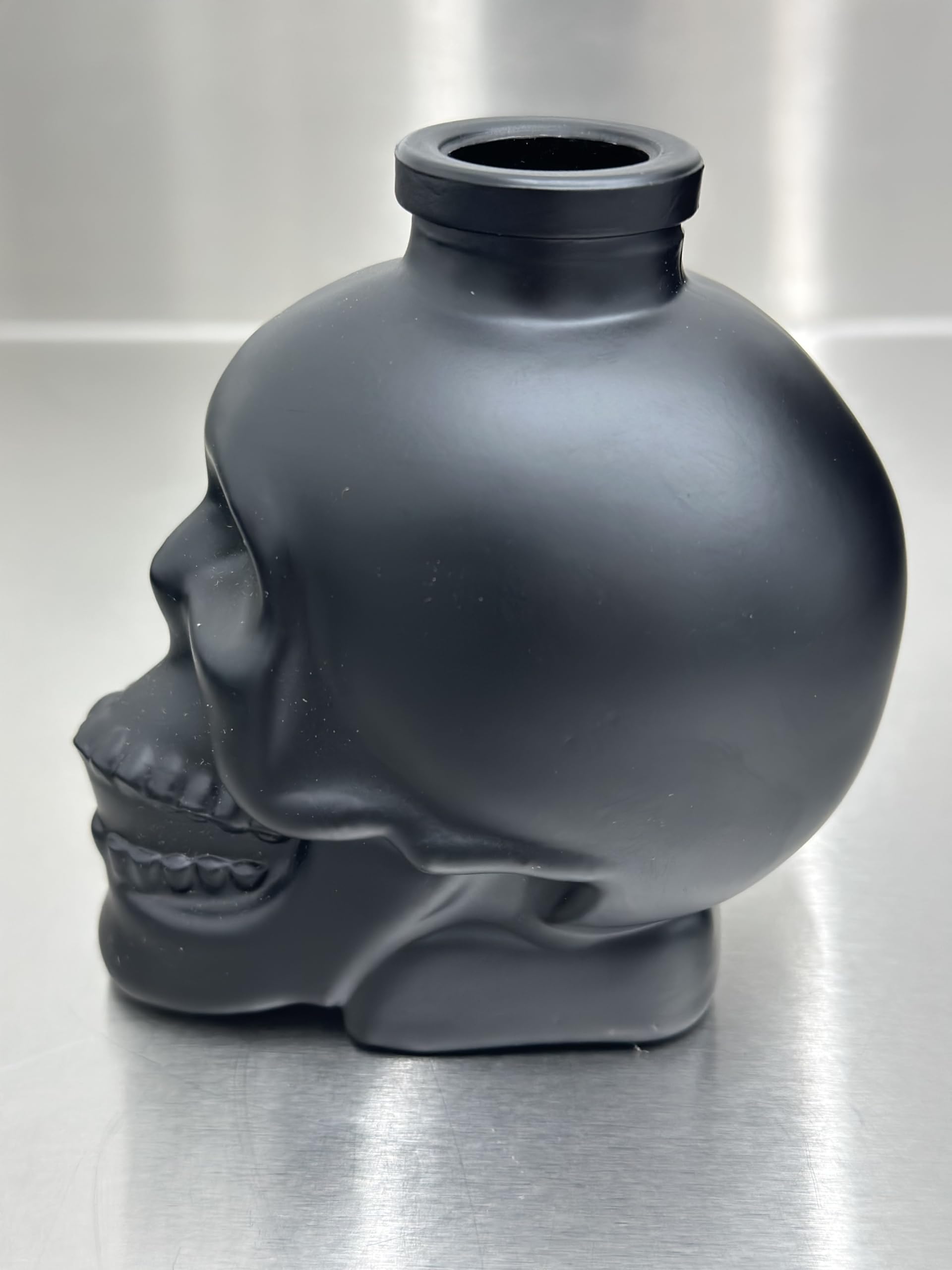 Unique 6oz Skull Diffuser Vessel, Matte Black Glass Bottle, Ideal for Masculine Decor and Halloween