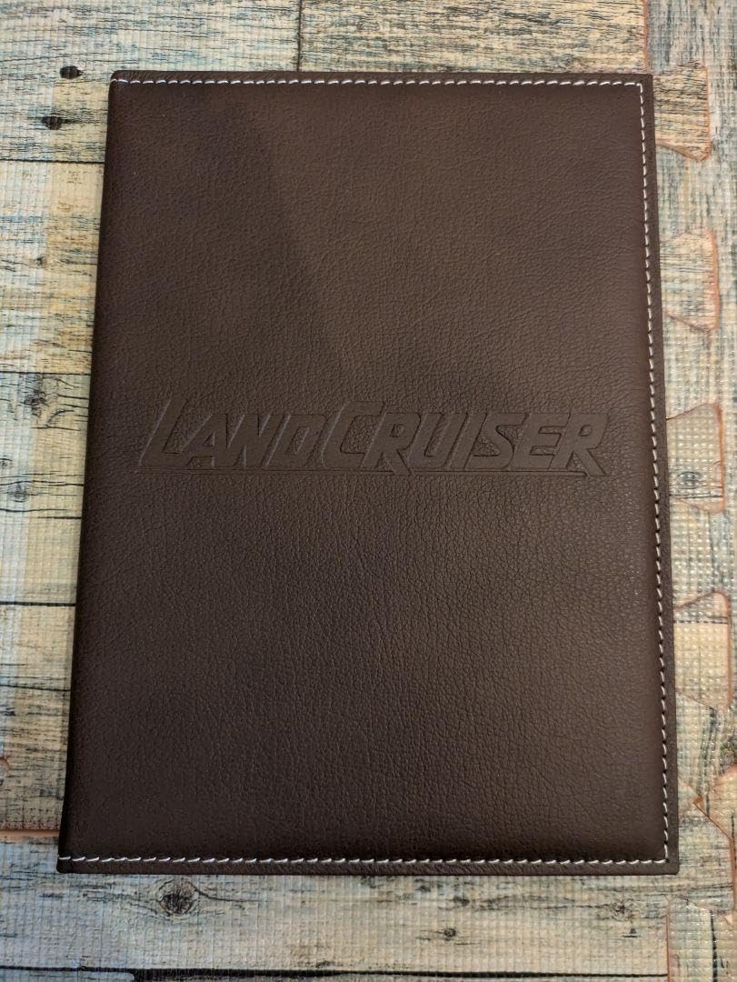 正規品】 ランドクルーザー 【非売品】 車検証ケース かっこいい 正規品】 ランドクルーザー 【非売品】 車検証ケース かっこいい