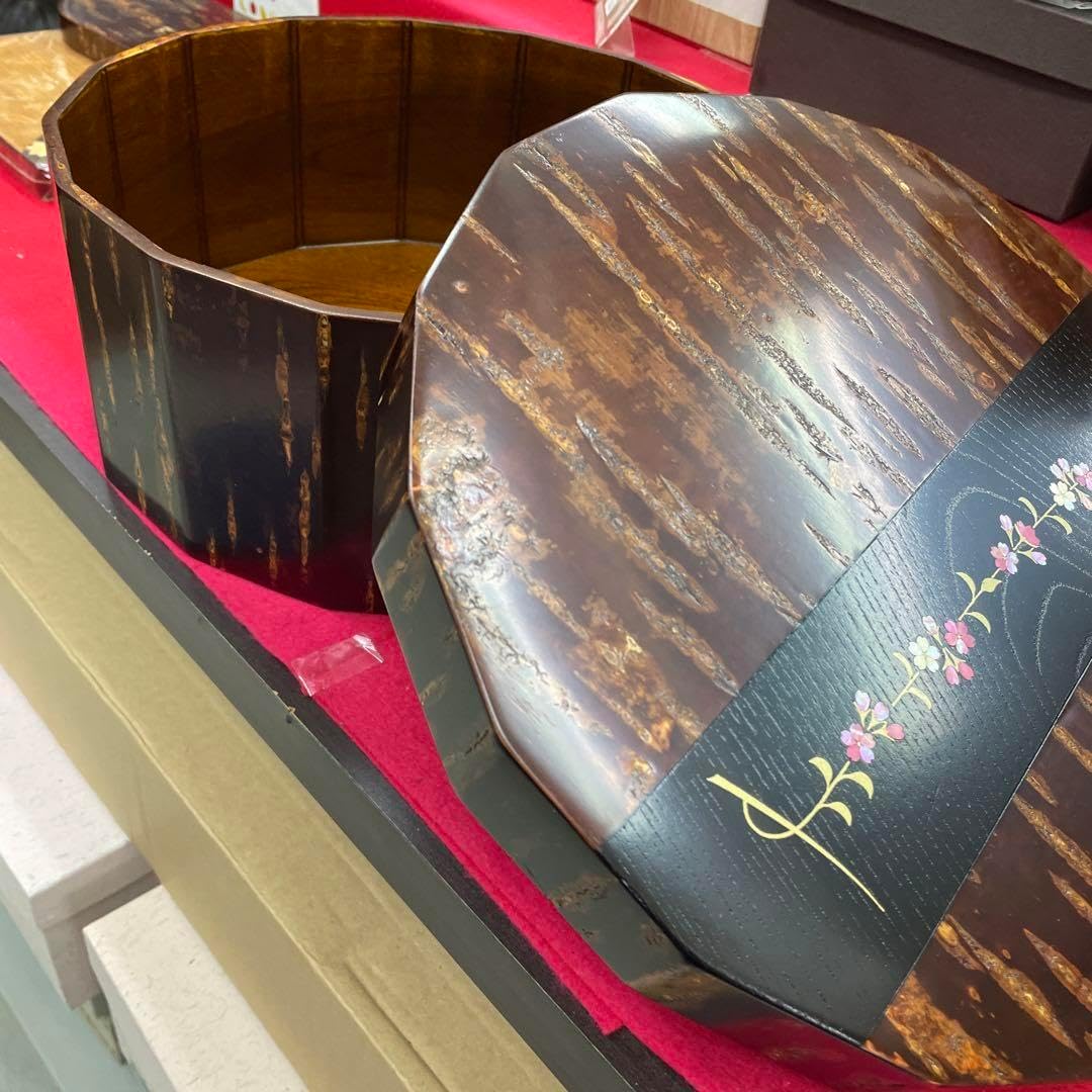 桜皮細工 らでん紅しだれ 16角茶櫃