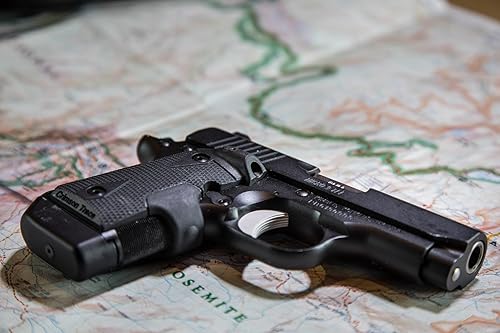 Miniatura 4 de Crimson Trace LG-409 Lasergrips con construcción resistente y activación instintiva para Kimber Micro 9, tiro defensivo y competición