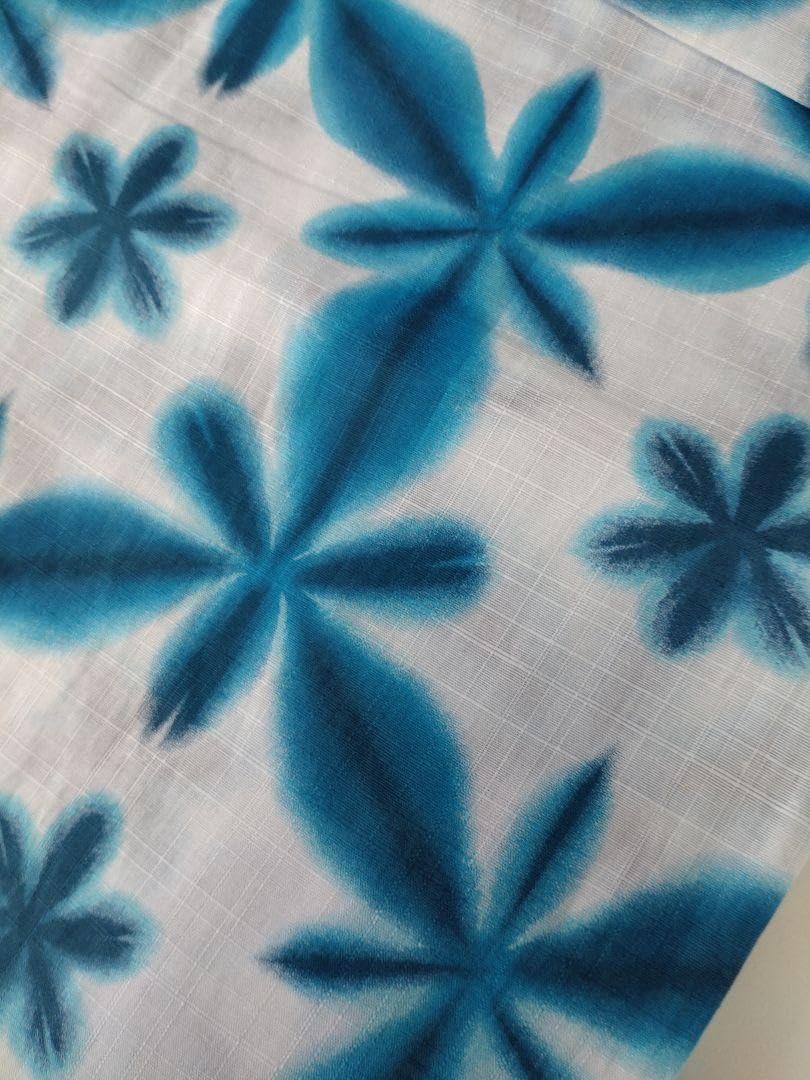 綿麻浴衣 雪花絞り風 白地 青 大人浴衣 夏着物 浴衣 白地 に 青 綿麻浴衣 雪花絞り風 白地 青 大人浴衣 夏着物 浴衣 白地 に 青