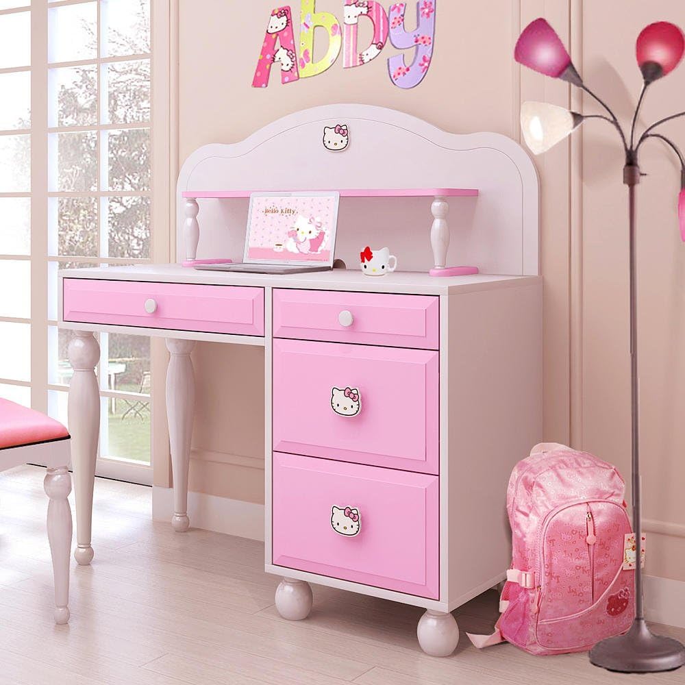 Hello Kitty Desk with Hutch