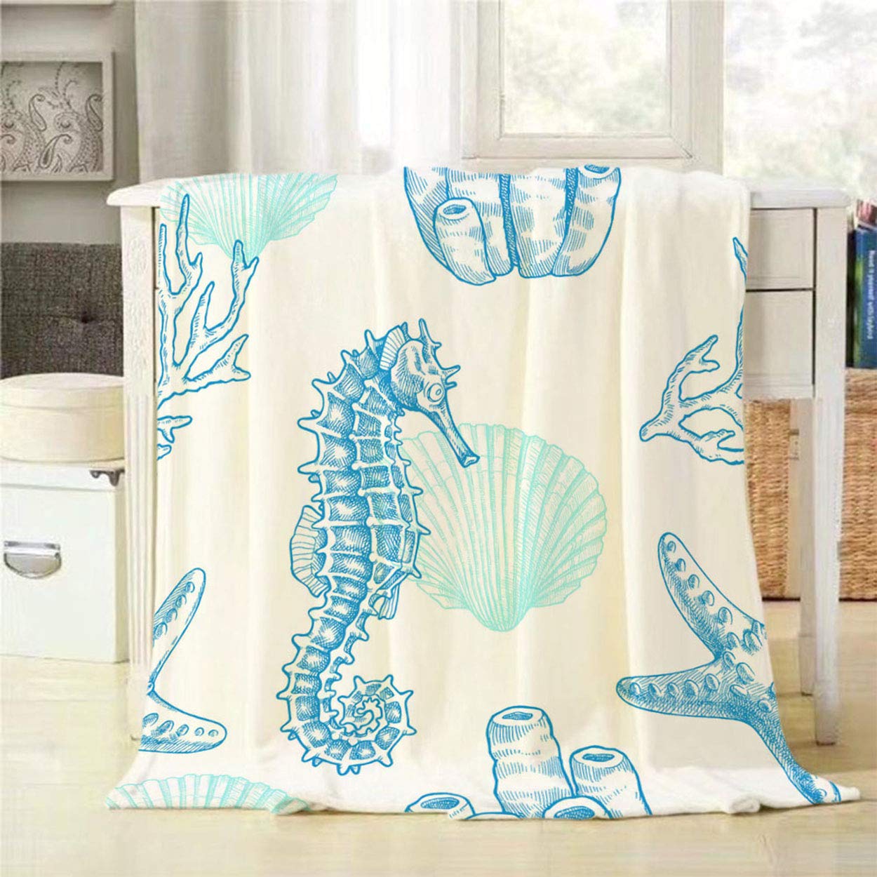 Mugod Sea Life Throw Blanket Seahorse Starfish Coral Sprigs and Seashell Marine Seamless Pattern Decorative Soft Warm Cozy Flannel Plush Throws Blankets for Bedding Sofa Couch 60 X 80 Inch
