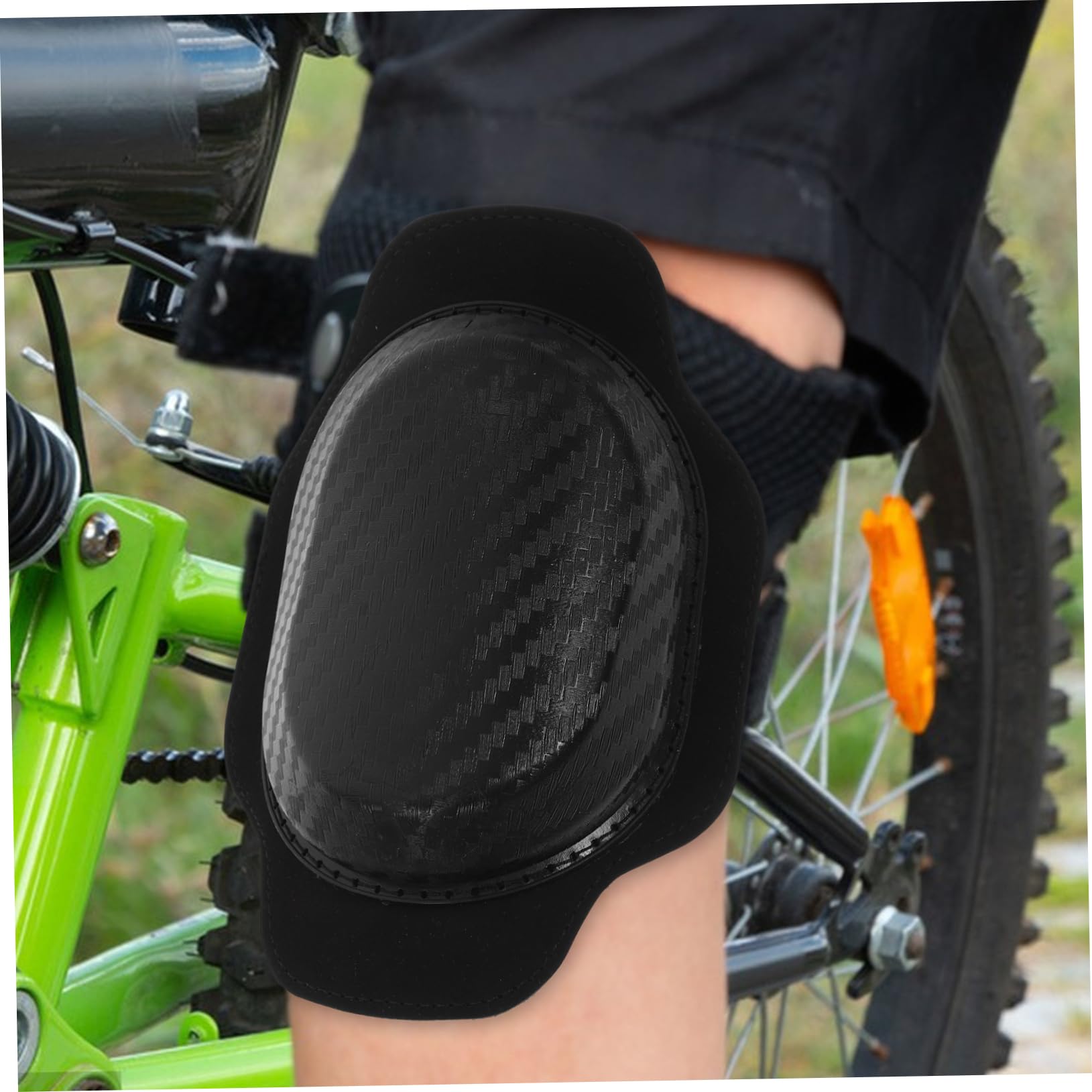 Anneome 1pair Adjustable Motorcycle Knee Pads Ergonomic Protective Gear for Cycling Snowboarding High Impact-resistant Design Non- Comfort for Sports Enthusiasts