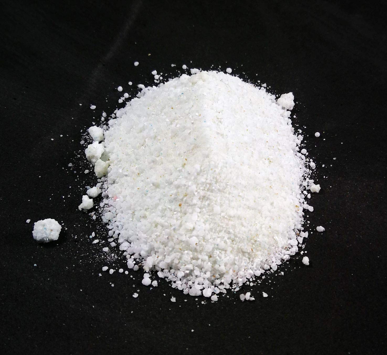 TODOCULTIVO abono foliar 25-08-20 con Magnesio y Boro. 1 Kilo. Estimula el Desarrollo y Vigor de la Planta favoreciendo la floración y cuajado evitando perdida de Fuerza por Exceso de Cosecha.