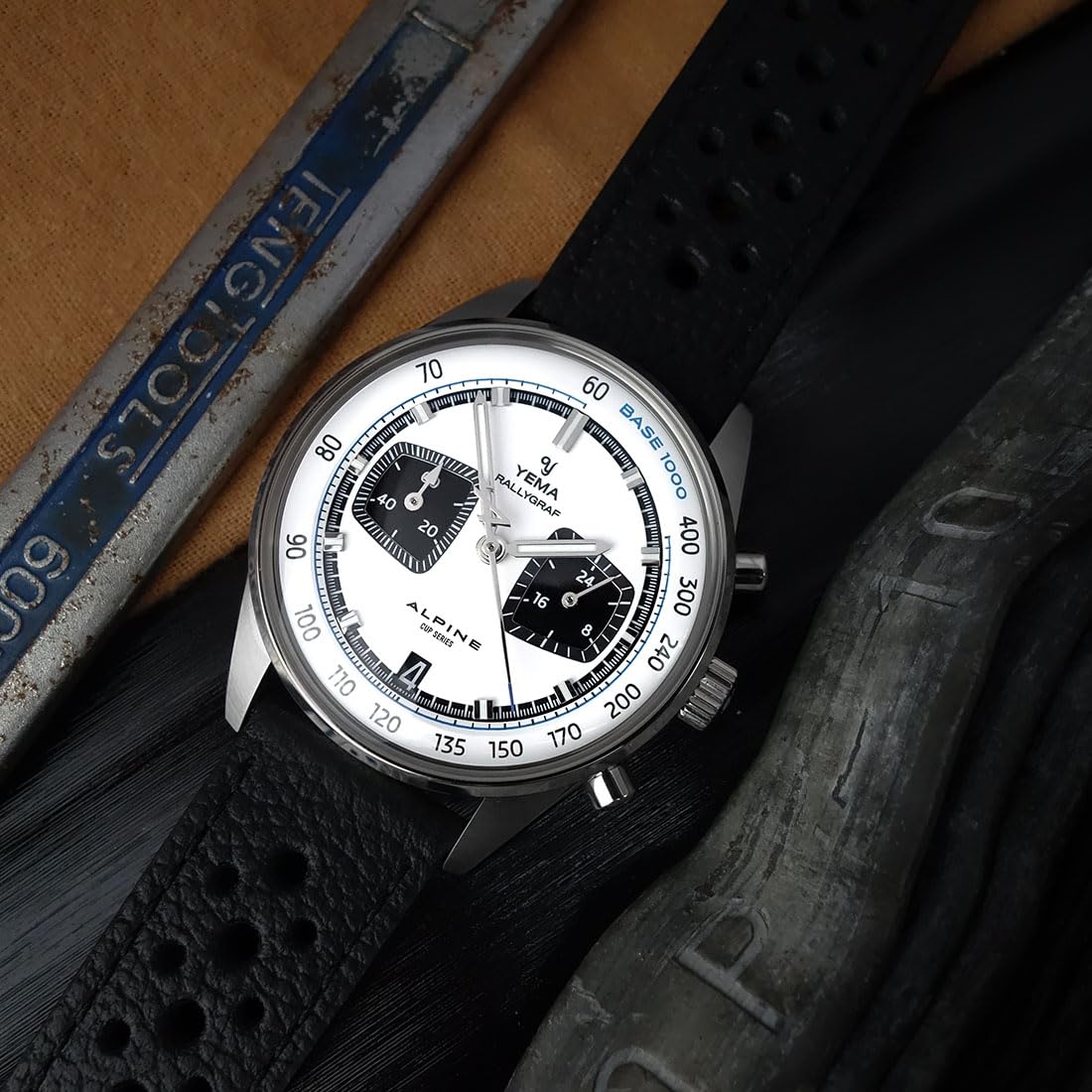 YEMA Rallygraf Alpine Cronógrafo Híbrido Mecánico Cuarzo Acero Negro Cuero Blanco Fecha Reloj Hombre