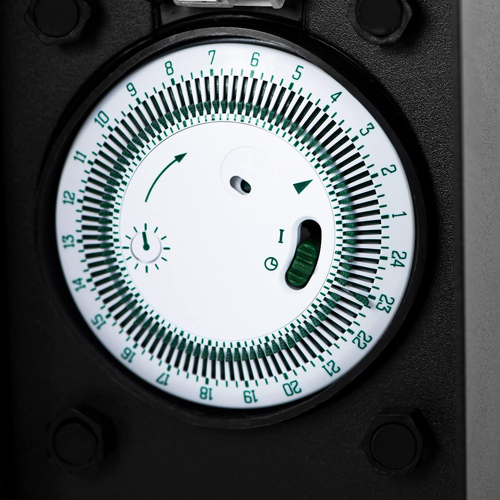 Grafner Edelstahl Design Gartensteckdose mit Zeitschaltuhr 2 Steckdosen, anthrazit, ON/AUTO, 3600 Watt, Pulverbeschichtung, Energiesäule Timer Mehrfach Metall Außen Steckdose 2-Fach schwarz lackiert