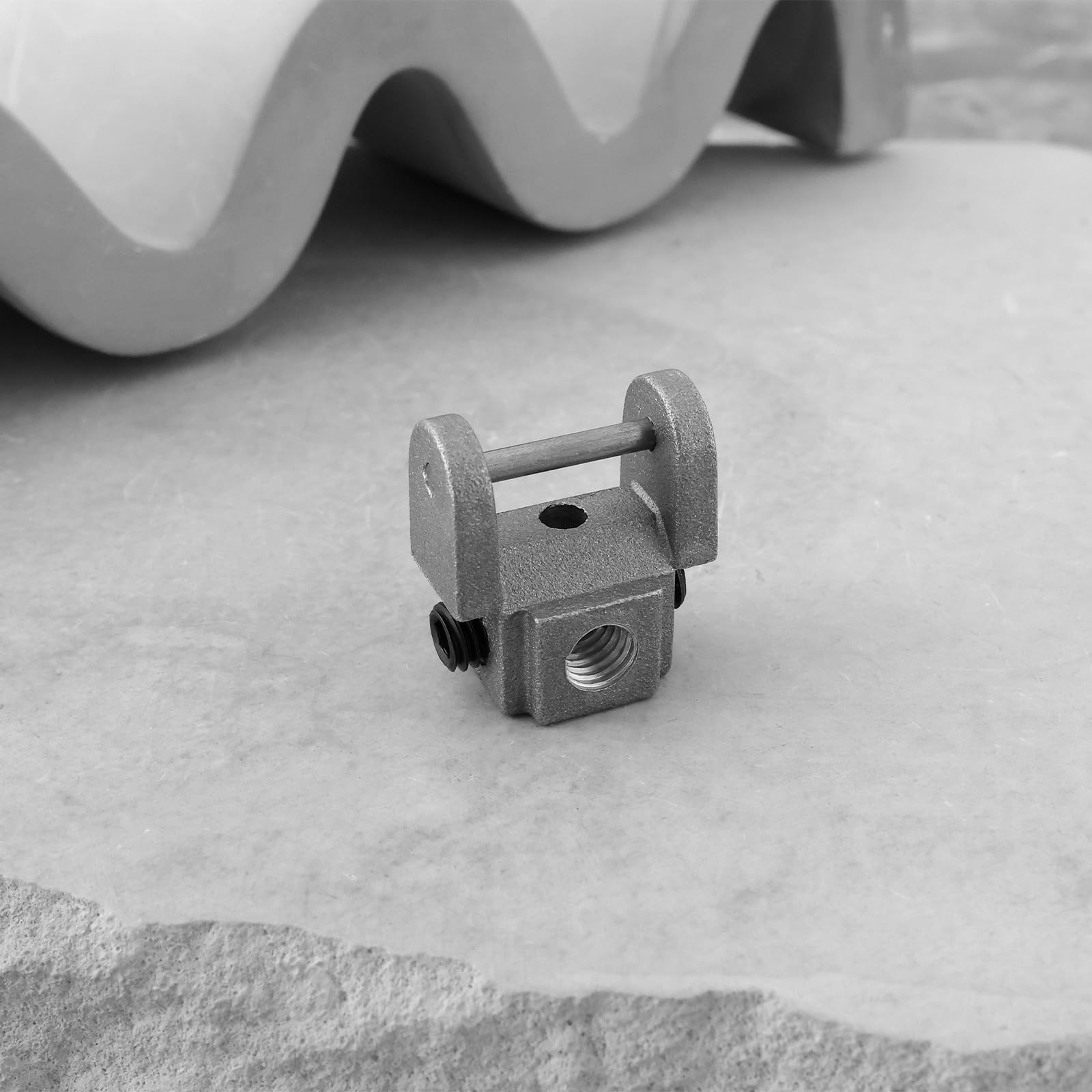 2pcs Repuesto para Sierra de Calar Sierra Marquetería Adaptador de Hoja Sin Pasador de 2X2Cm Portabrocas de Hoja de Alambre 0,7Mm Patrón de Tracción Según La Curva Línea