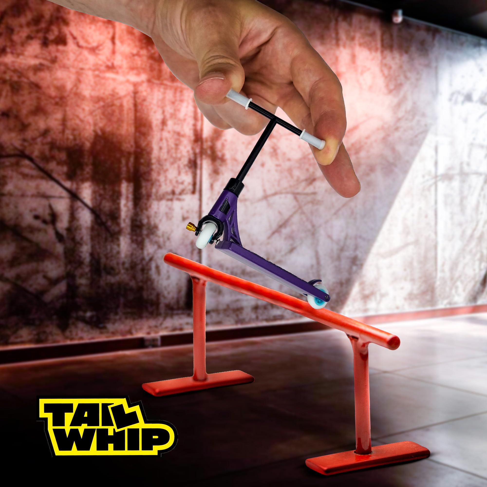 Scooter à Doigts TAILWHIP Métal - Mini Trottinette Pour Figures - Compatible Finger Skatepark - Développe Motricité Dès 6 Ans