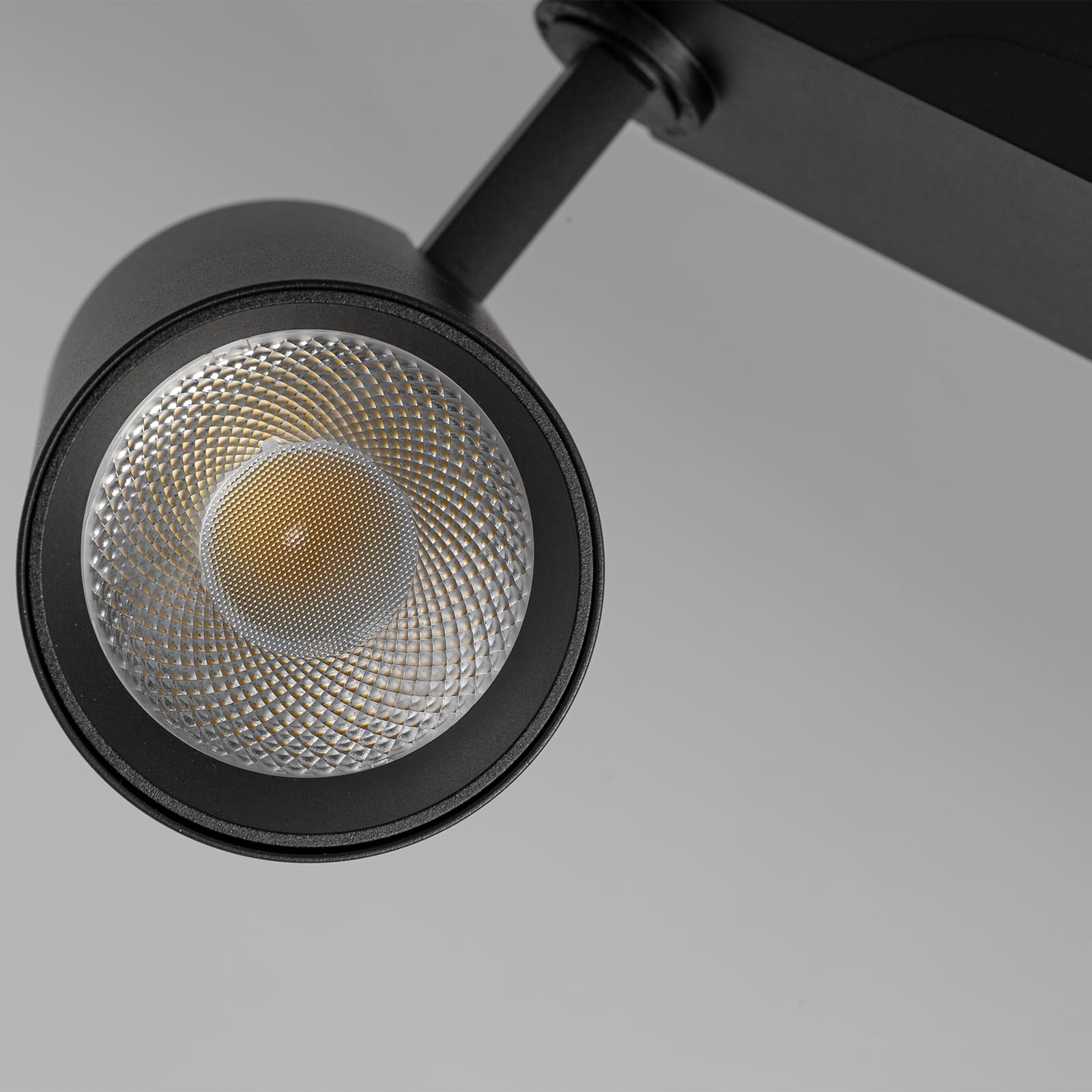 Alpinaluz Foco LED para Carril Monofásico 15W 1500lm CCT Seleccionable 2700K-4000K-6000K Orientable Negro Mate con Ángulo de Apertura de 40° para Iluminación Comercial y Residencial