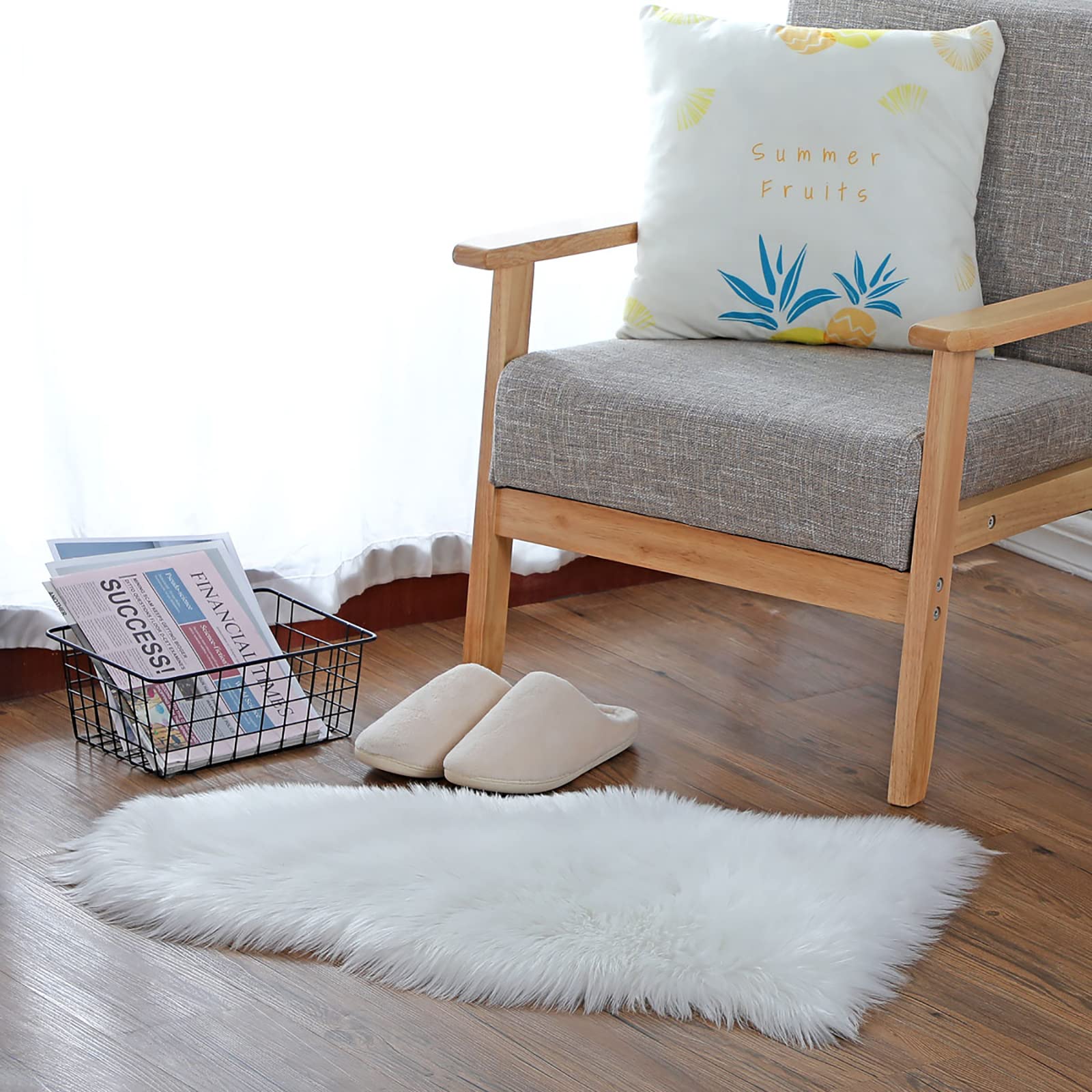 SHENYUAN Tapis En Peau De Mouton,Tapis Duveteux En Fausse Fourrure,Tapis Universels De Différentes Tailles Utilisés Dans La Chambre à Coucher, Le Salon, La Chaise Ou Le Canapé,Blanc,90cm