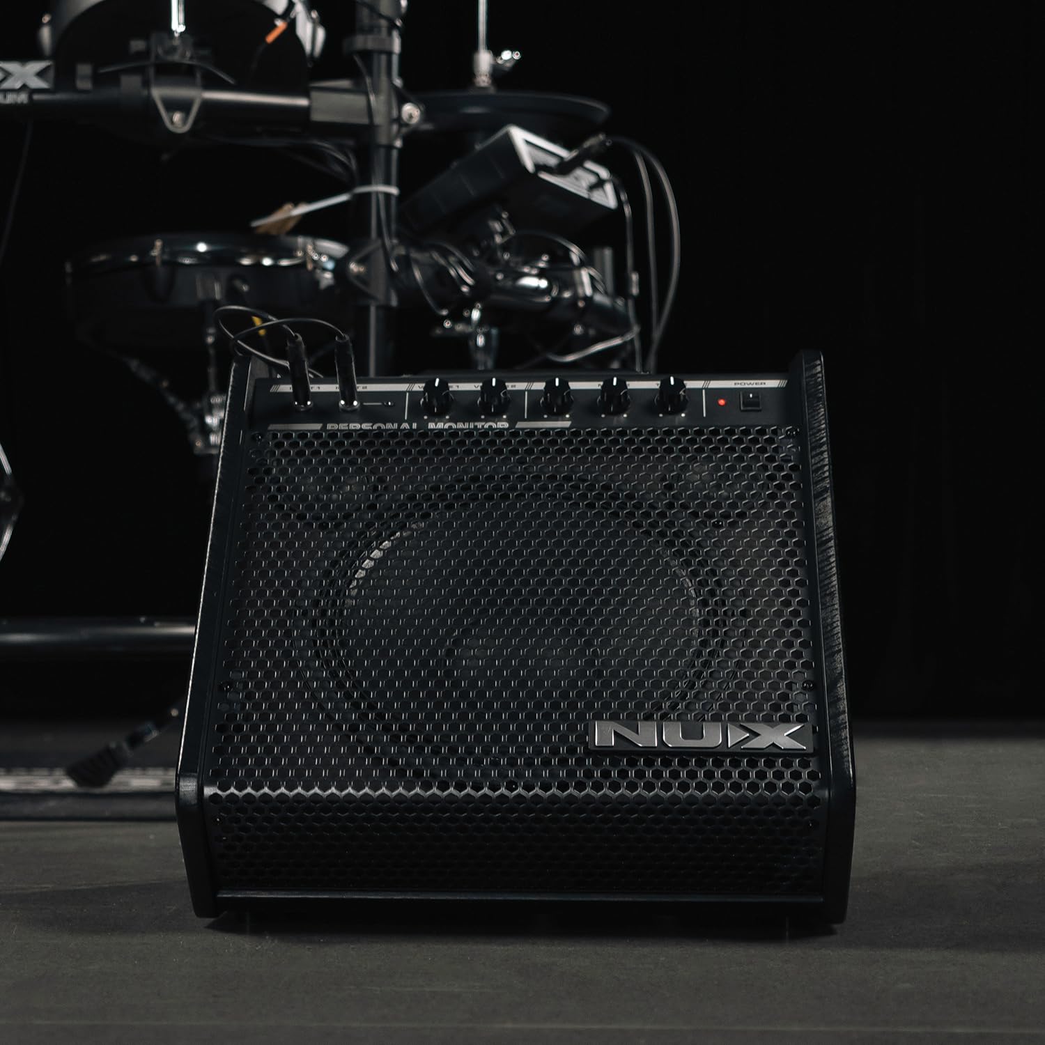 NU-X | NPA-100 120W Bühnen- & Schlagzeug-Monitor | Bluetooth FRFR Backline Lautsprecher für Gitarre, Bass & Gesang | Tragbarer Active Wedge mit EQ & Stereo Betrieb
