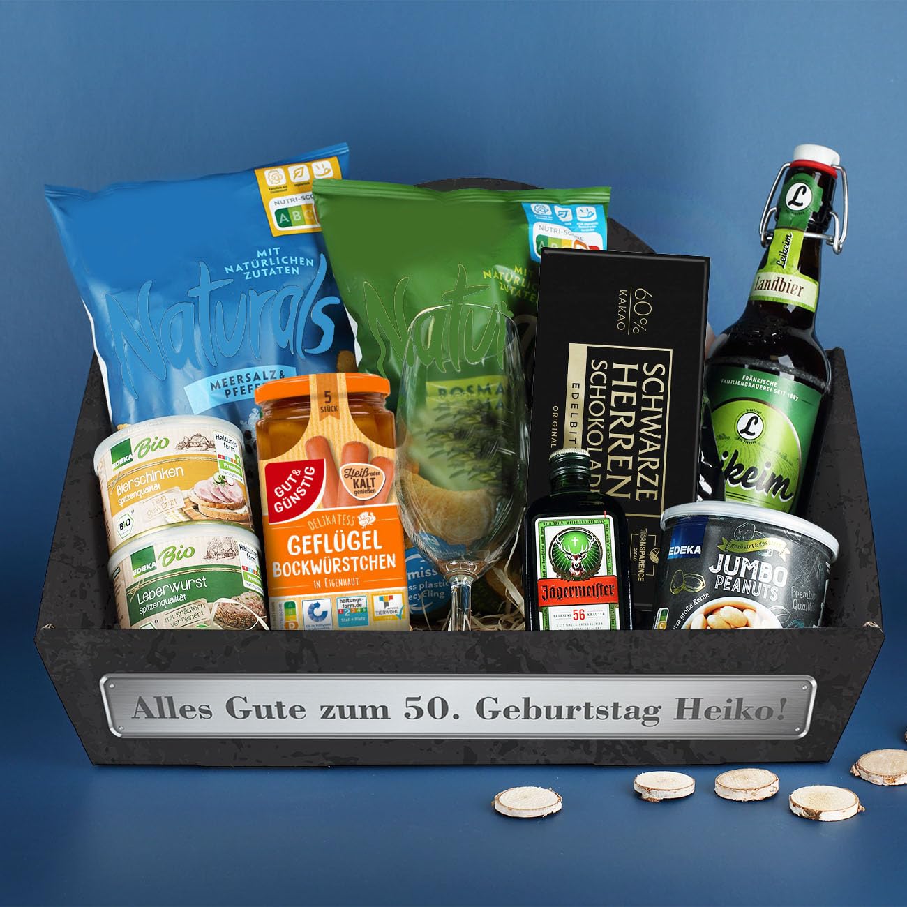 Herz & Heim Gefüllter Geschenkkorb für Männer Wurst, Bier & Chips
