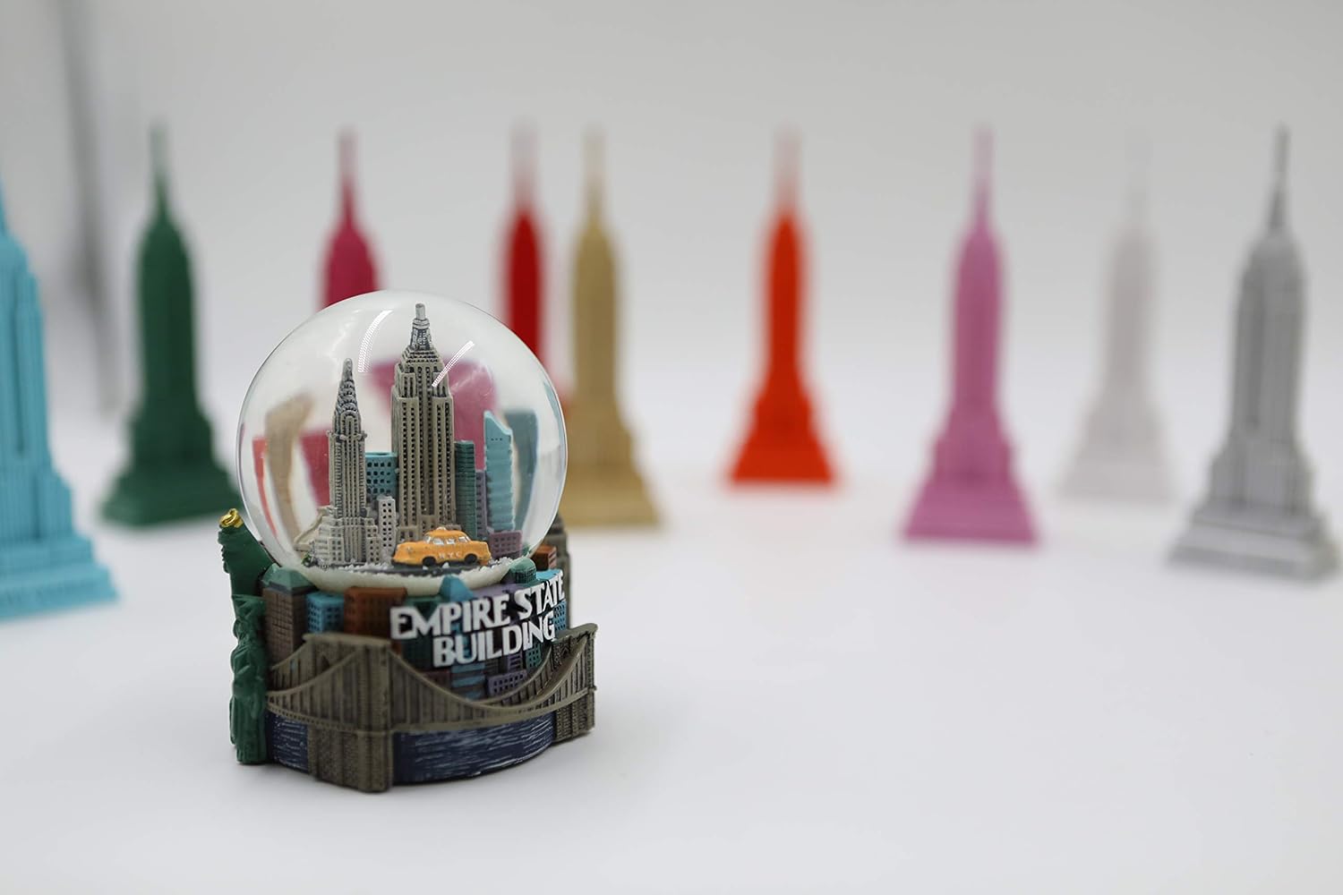 ZIZO New York City Empire State Snow Globe Capture The Magic of NYC Christmas Snowglobe Skyline Water Globe Landmarks Including Statue of Liberty, Empire State Building, Brooklyn Bridge 3 1/2 inches