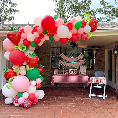 QICIG - Juego de guirnalda de globos de decoración de fiesta de fresa, suministros de fiesta de cumpleaños para niñas, globo de látex de aluminio