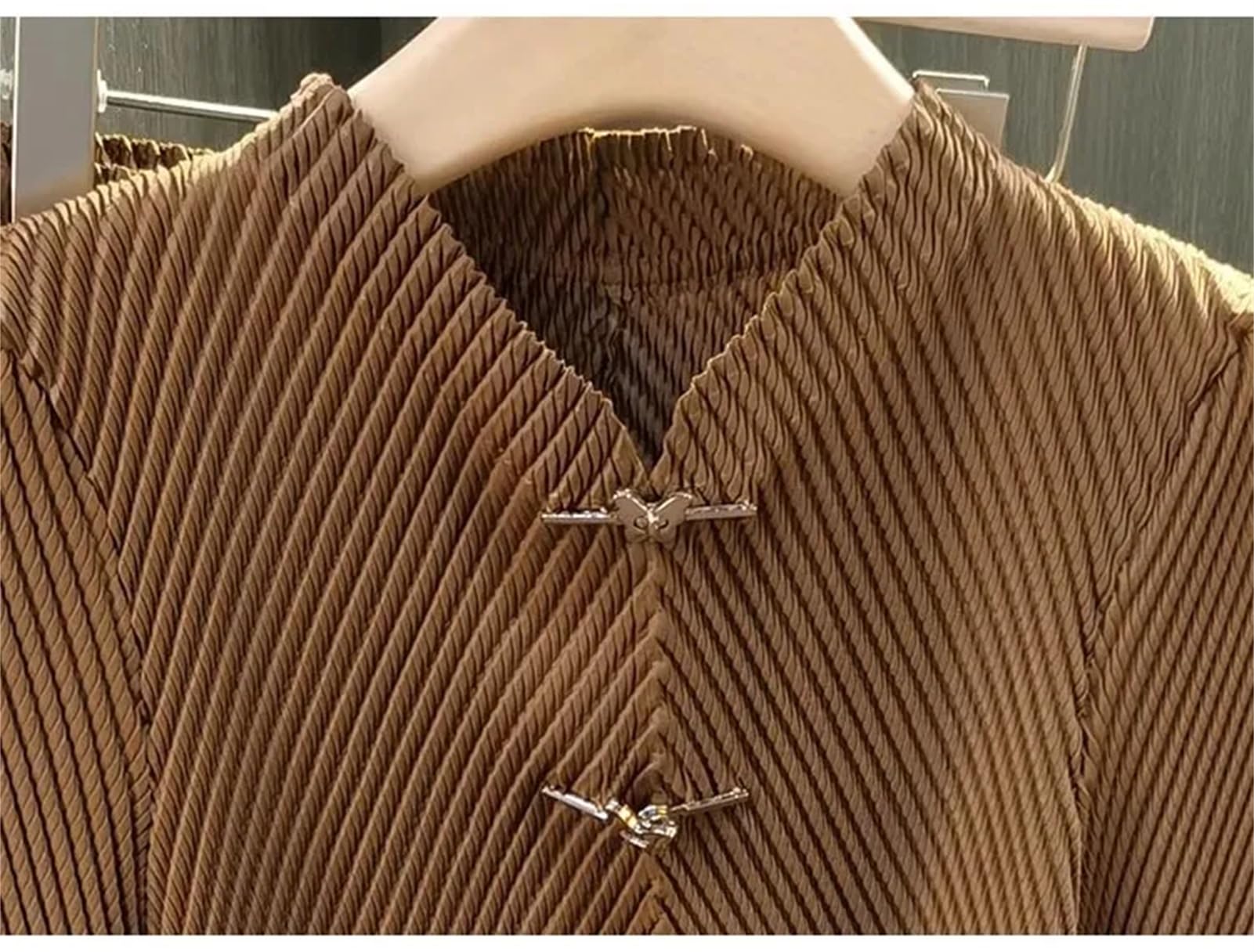 Conjunto de falda plisada de 2 piezas con borlas para mujer, manga larga, botones de metal, parte superior de alta elasticidad + falda midi acampanada