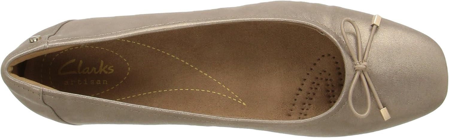 Clarks Women's Candra Light Flat