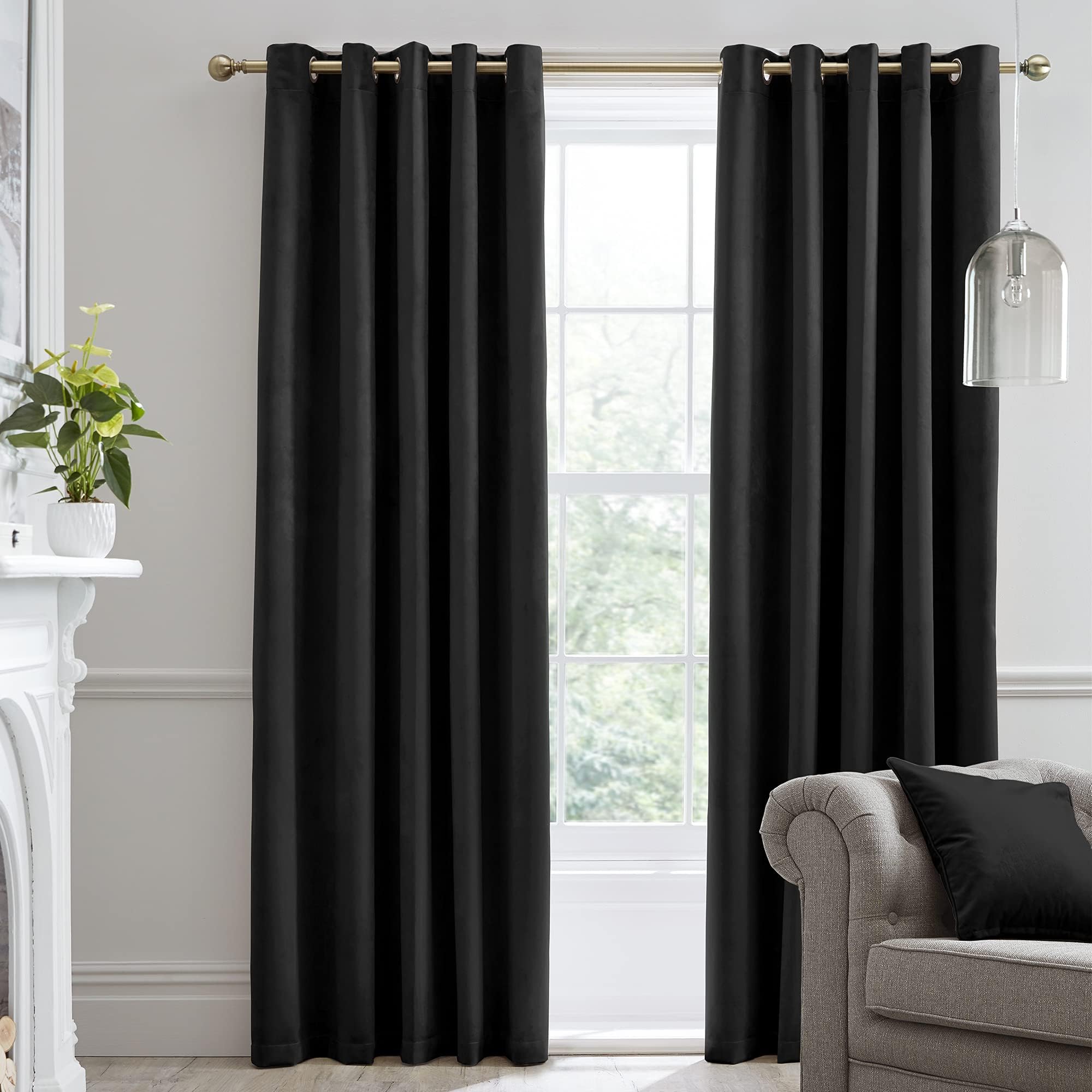 Laurence Llewelyn-BowenMontrose Black Blackout, W66 x L90 (168 x 229cm), Velvet Living Room & Bedroom, Thermal/Eyelet Curtains, Polyester