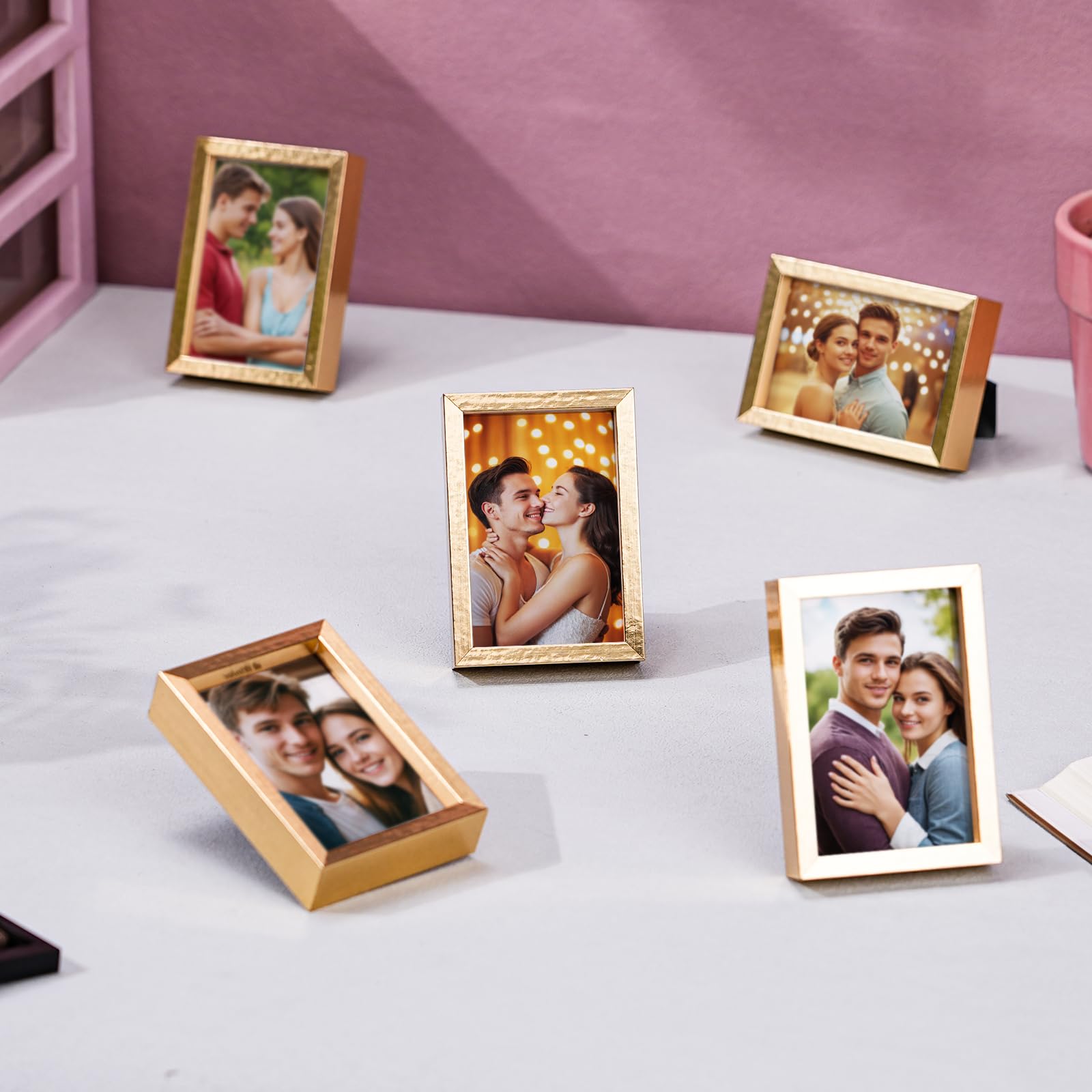 Cadres photo, mini cadres photo pour bébés, 2 x 3 pouces, lot de 6, pour décoration d'intérieur, cadres photo Polaroid avec aimant souple, aimants de Noël mignons pour réfrigérateur, dorés