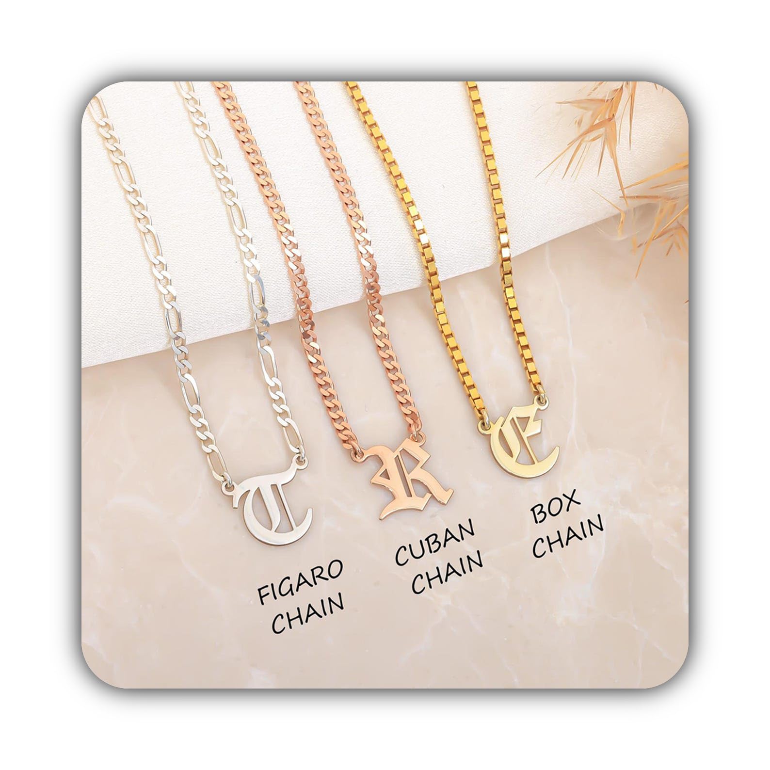 Stile gotico antico collana con iniziale delicato su misura catena Figaro gotico lettera per mamma Festa della Mamma Natale anniversario compleanno