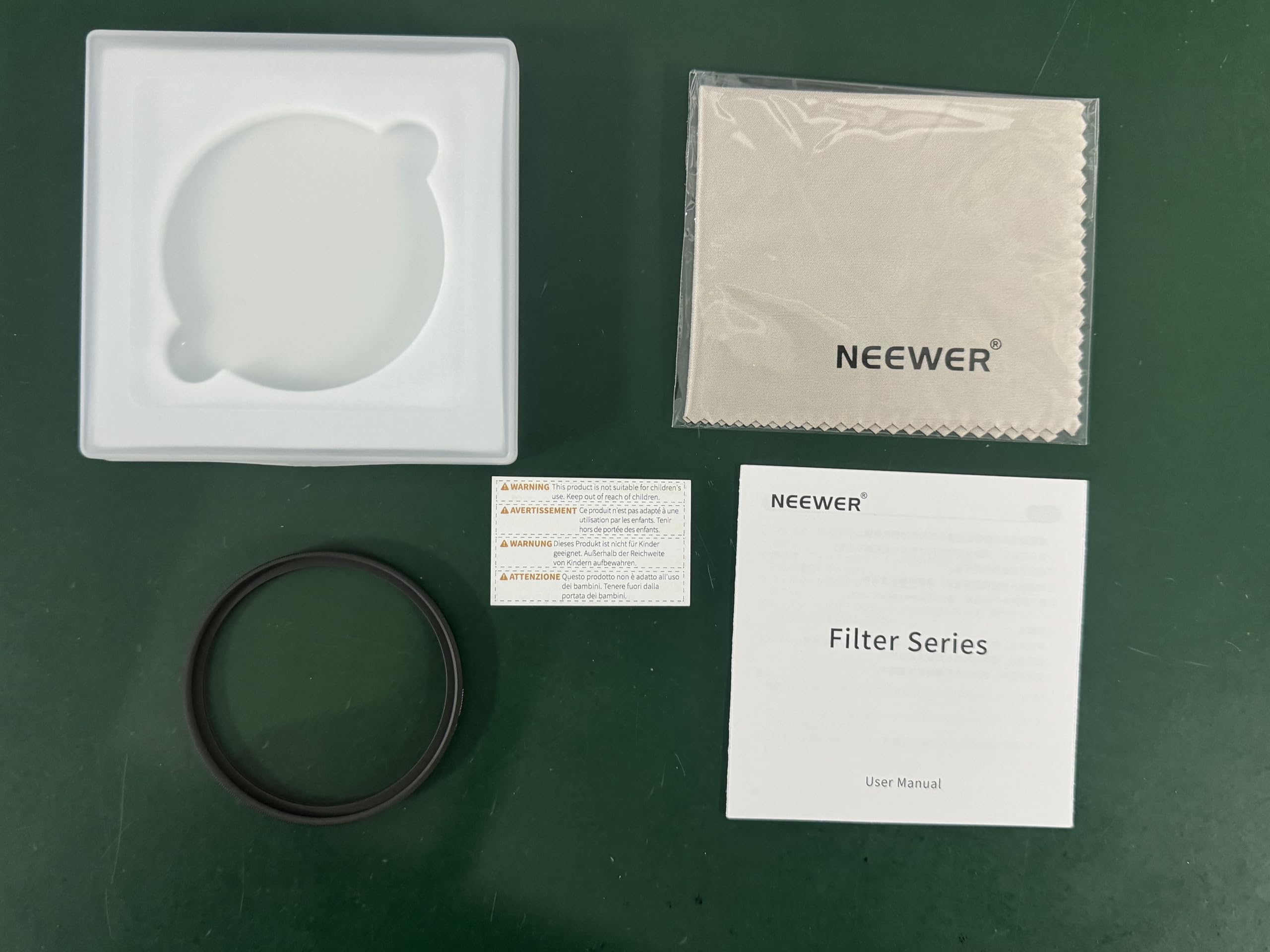 NEEWER 58mm Black Diffusion 1/4 Filter Mist Dreamy Cinematic Effect Filter Ultra Slim Water Repellent Scratch Resistant HD Optical Glass, 30 Layers Nano Coatings for Video/Vlog/Portrait Photography