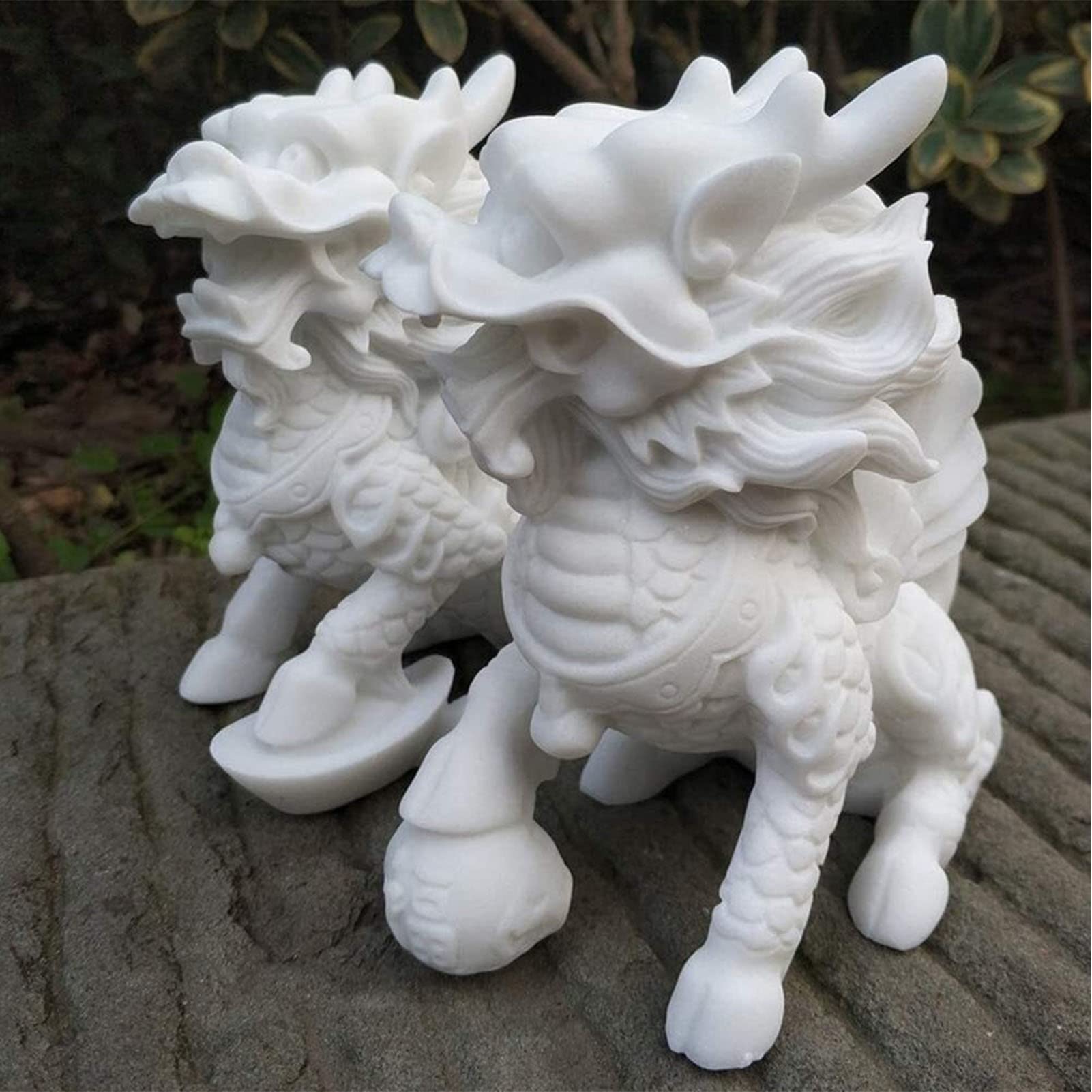 Amazon｜風水像、中国風水麒麟/チーリン像のペア、繁栄の白い麒麟石の