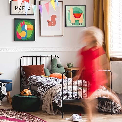 Miniatura 6 de Arteza Kids Kit de pintura por números, 10 x 10 pulgadas, kit de pintura de lienzo de animales preimpreso con 2 lienzos, 24 macetas de pintura