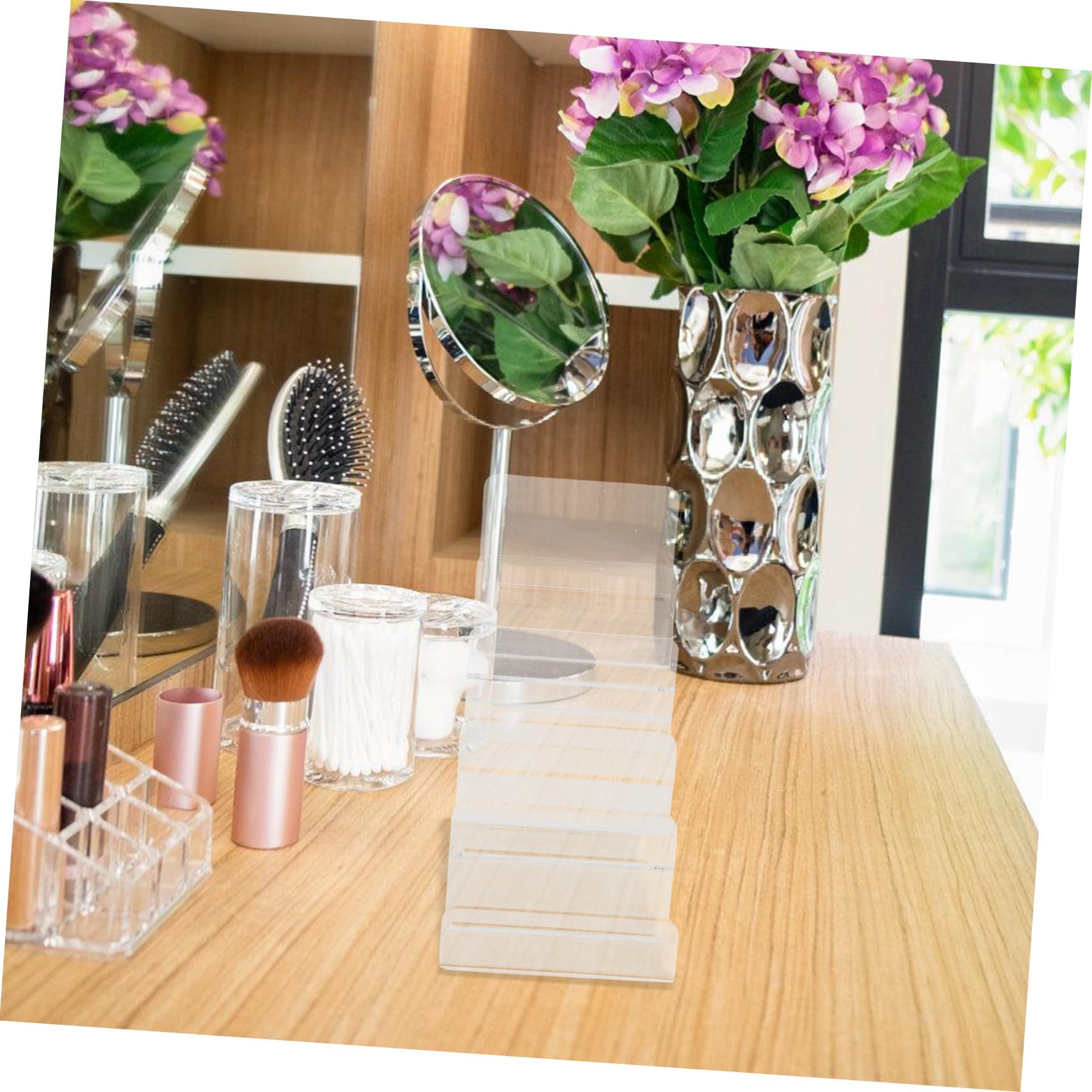 Transparenter 5-stufigen Acryl Displayständer mit 3,5cm Abstand als Desktop Organizer zur Präsentation von Geldbörsen im Geschäft und Garderobenbereich