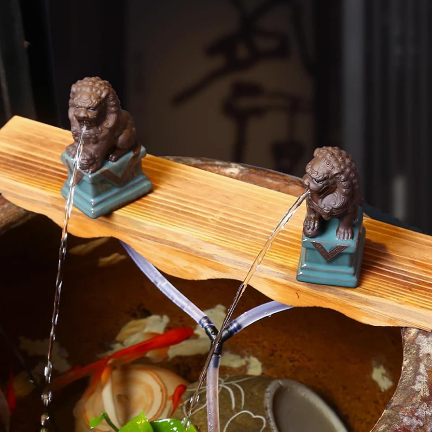 Animal Pond Spitters, Ceramic Spitter Fountain, Spitters for Small Ponds, Unique Garden Water Feature with Water Pump, for Balcony, Courtyard and Home Office