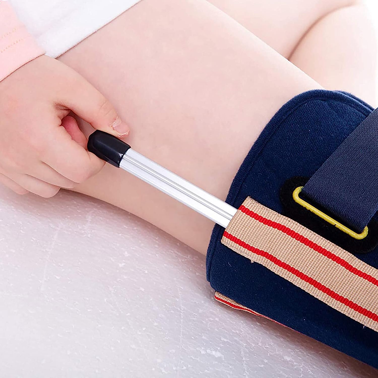 Kids Knee Immobilizer Pediatric Leg Immobilizer, Adjustable Knee Immobilizer Brace Support, Girls Boys Knee Brace Leg Stabilizer for Post OP Patella Injury Osteoarthritis. (S)