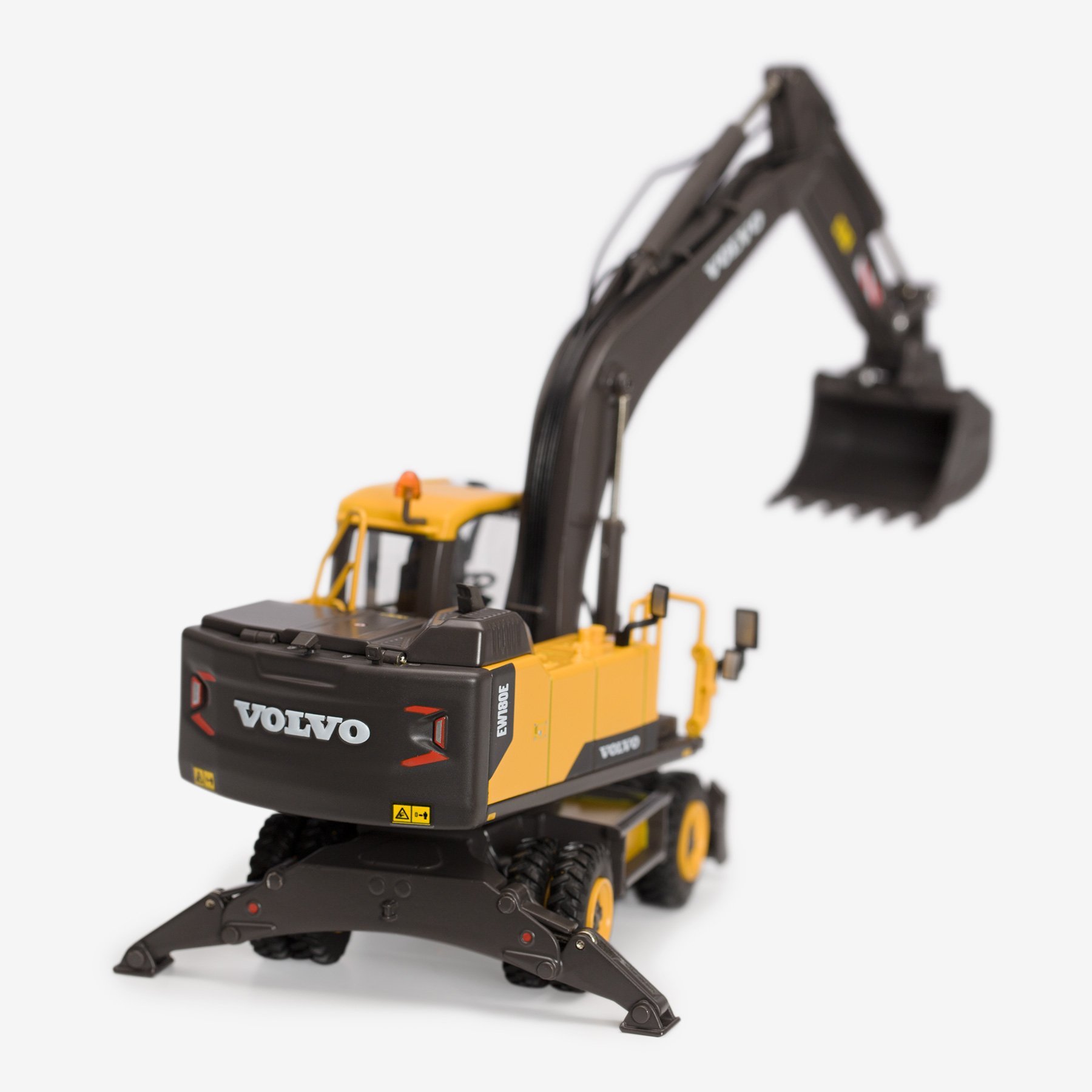Motorart 300067 Volvo wielen graafmachine EW180E gegoten model