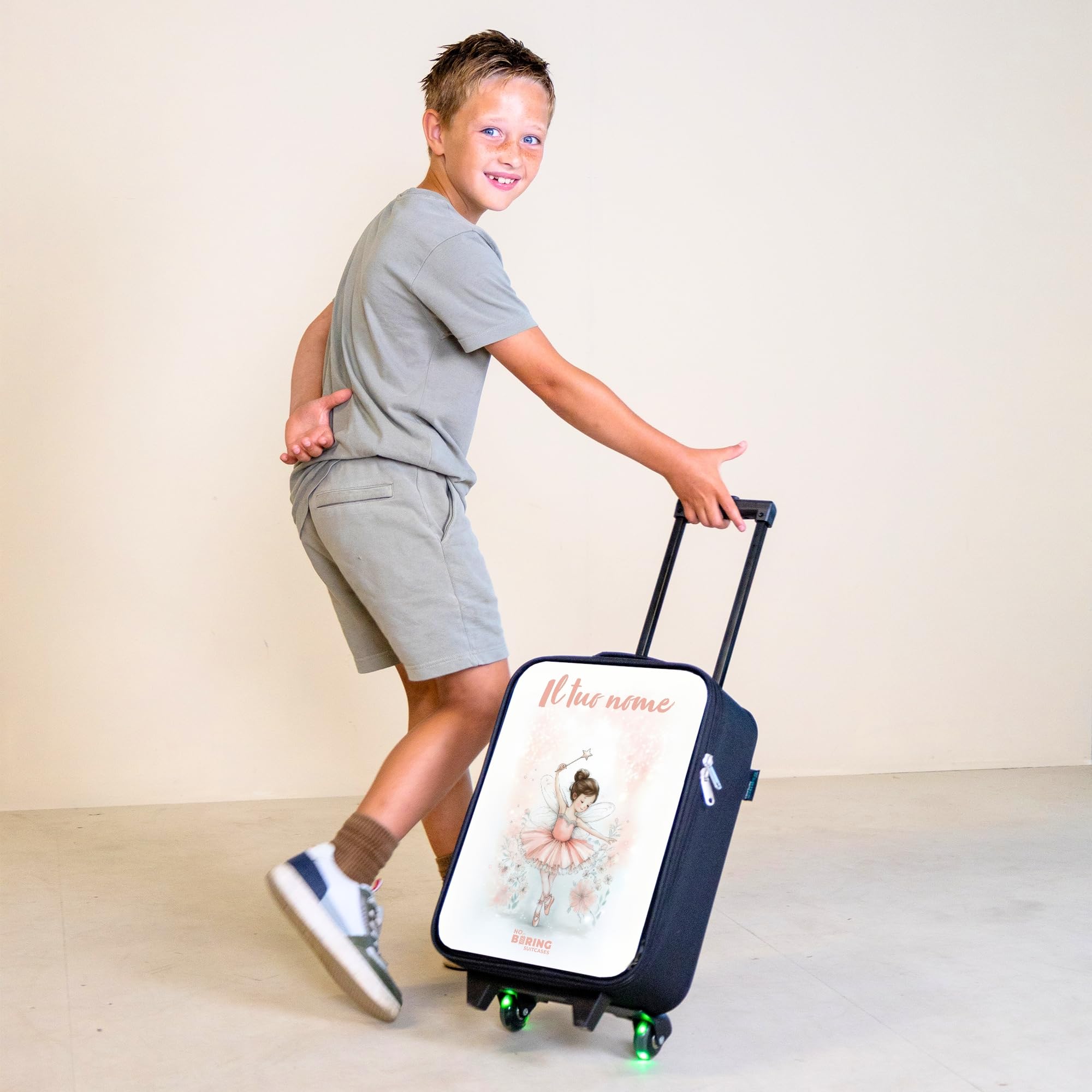 NoBoringSuitcases.com® Valigia Per Bambini Personalizzato Con Un Nome 48x31x19 cm Bagaglio Ultraleggero Trolley A Mano Rigidi LED Ruote Da Viaggio - Ragazze - Ballerina - Elfo - Fata