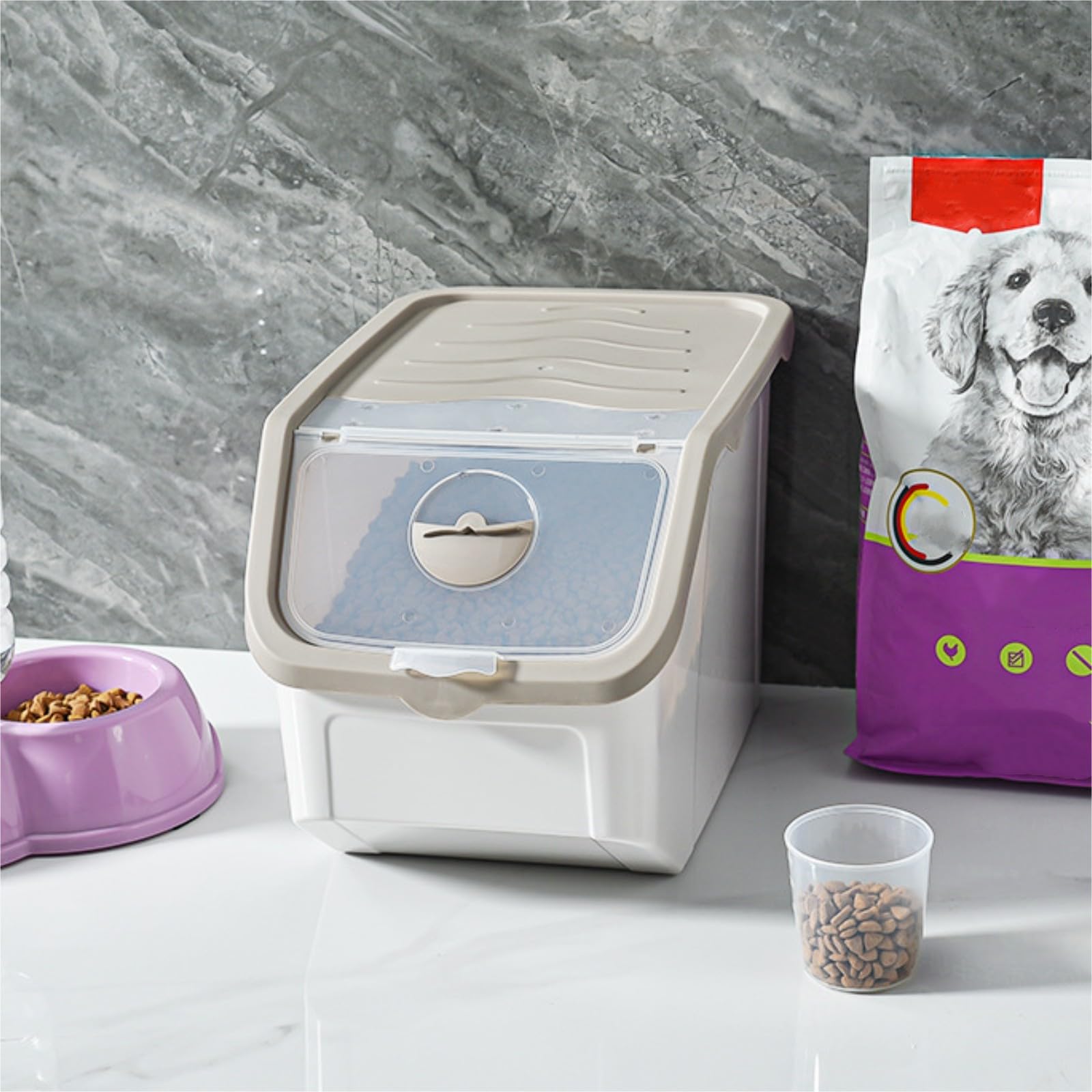 Contenedor de almacenamiento de alimentos secos para mascotas con taza medidora, dispensador de alimentos secos de plástico para perros, gatos, animales, semillas de pájaros y suministros de