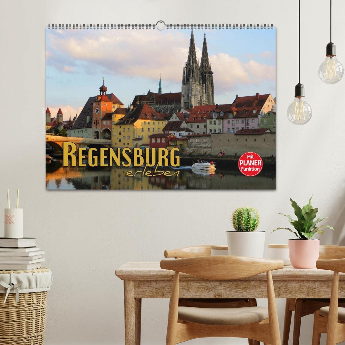 Regensburg erleben (Wandkalender 2026 DIN A2 quer), CALVENDO Monatskalender: Faszinierende Ansichten einer historischen Stadt (CALVENDO Orte)