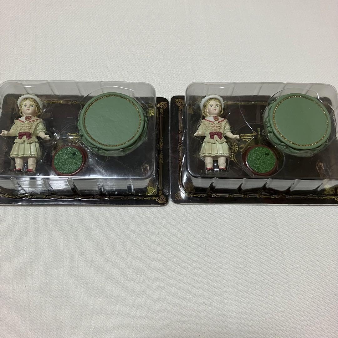 Amazon.co.jp: miniature antique museum set of 13 : Toys & Games