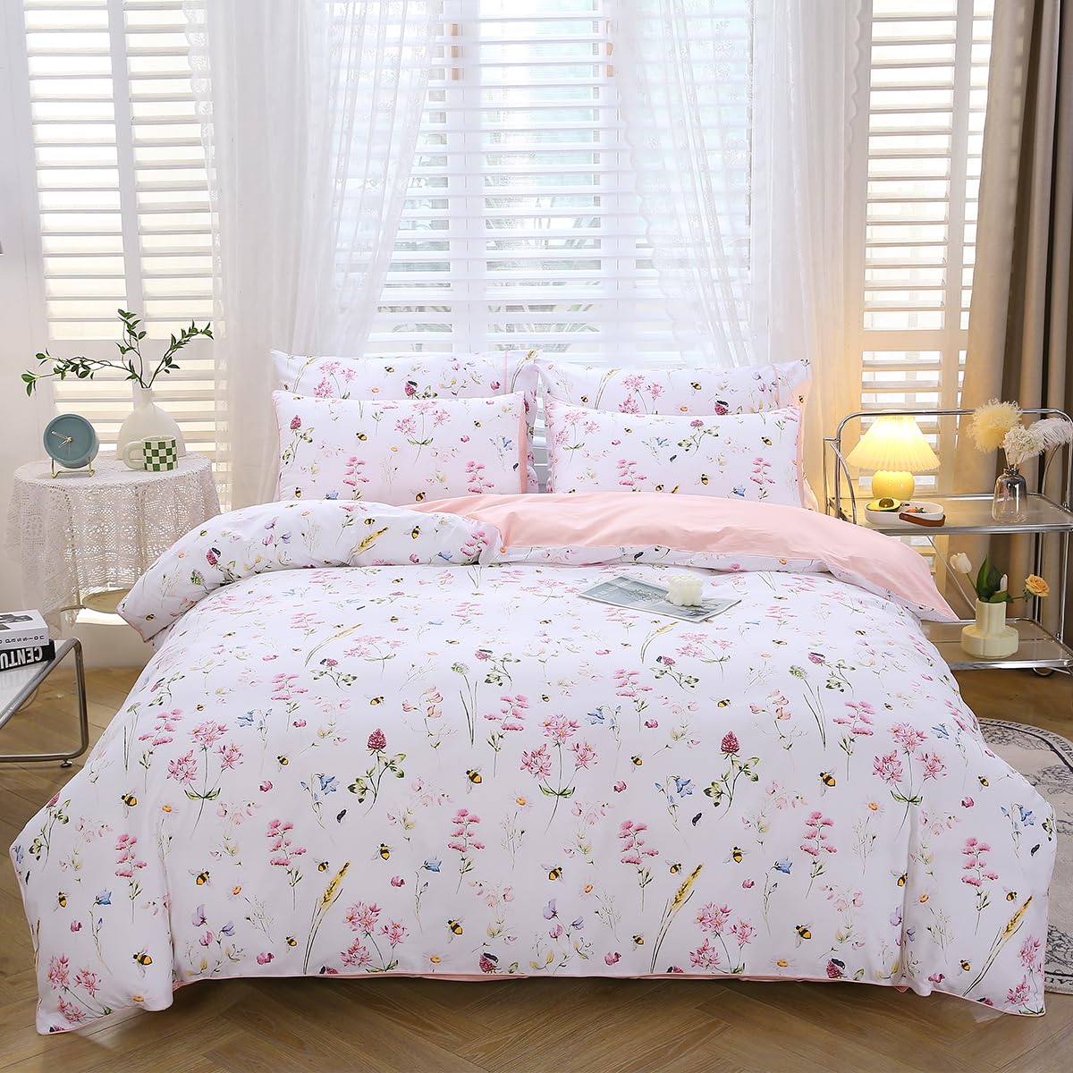 STYHO 3 Pcs Pink Floral Bedding Double Egyptian Cotton Flower Duvet Cover Set including Bees Printed Ultra Soft Reversible Farmhouse Botanical Bedding Sets for All Seasons(Bees