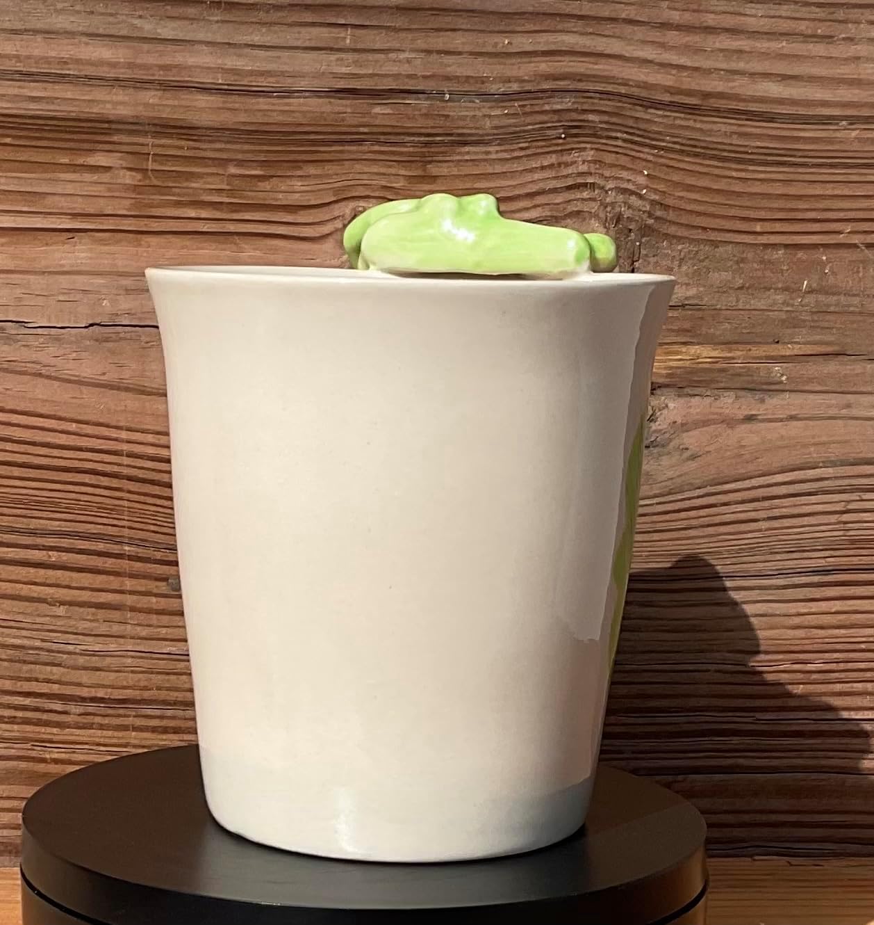 Tree Frog Coffee Mug & Pencil Holder by SassyXpressions – Ceramic Coffee Mug with 3D Frog Handle, White Glazed Novelty Cup – Cute Mug Gift, Small Planter or Desk Accessory for Home & Office