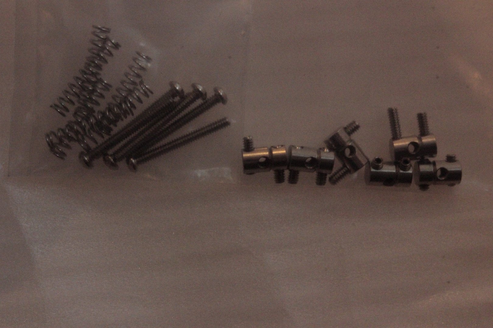 Fender Threaded Saddle Kit for 6-saddle Telecaster