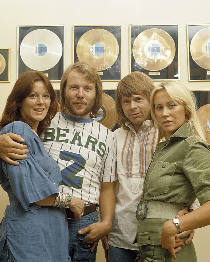 Amazon.com: ABBA Group Agnetha Faltskog, Bjorn Ulvaeus, Benny Andersson, Anni-Frid Lyngstad 10x8 Photo: Photographs