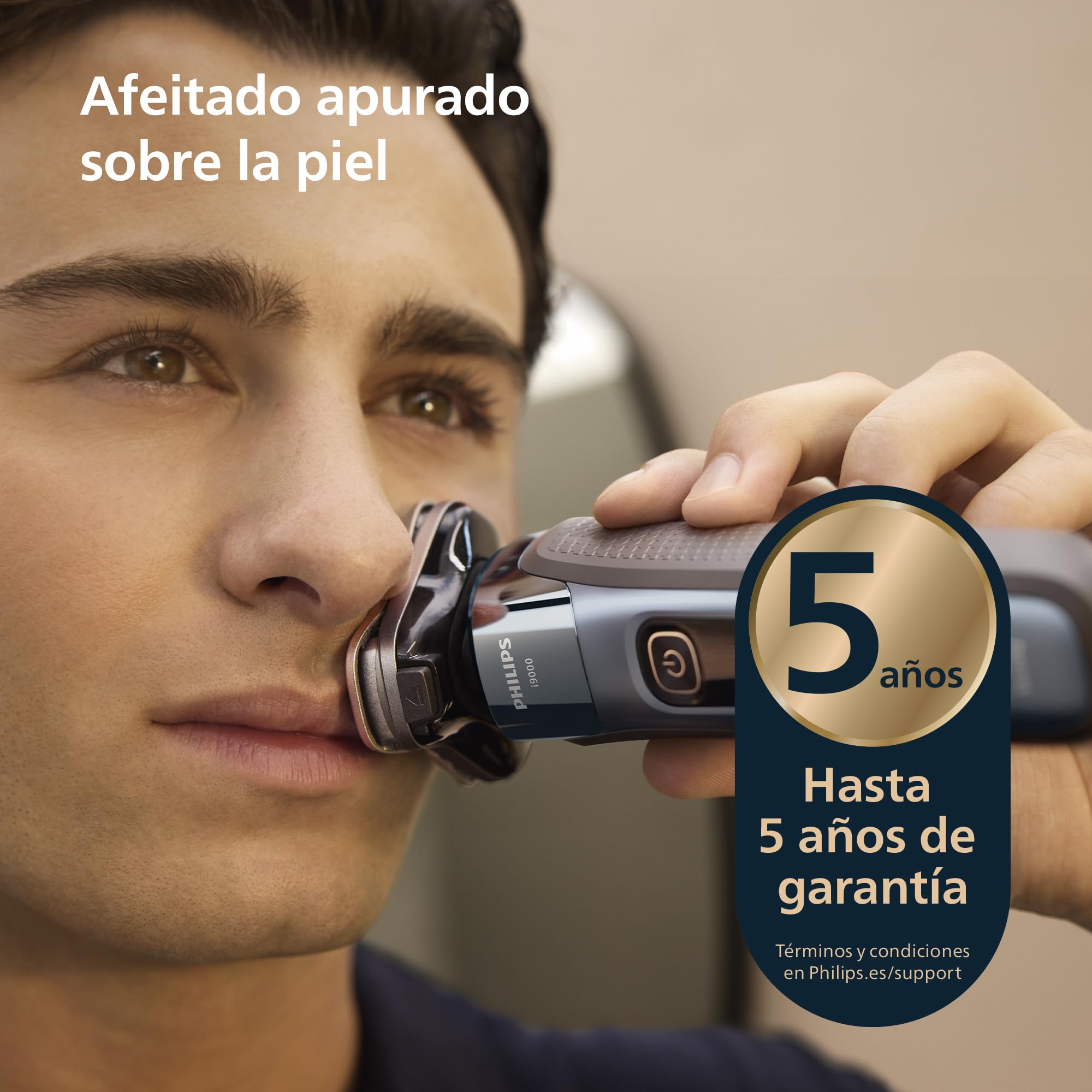 Philips i9000, Afeitadora Eléctrica Hombre, Máquina de Afeitar Barba en Seco y Húmedo, Tecnología SkinIQ, Base de Carga, Recargable, Estuche de Viaje, Centro de limpieza, X9001/30